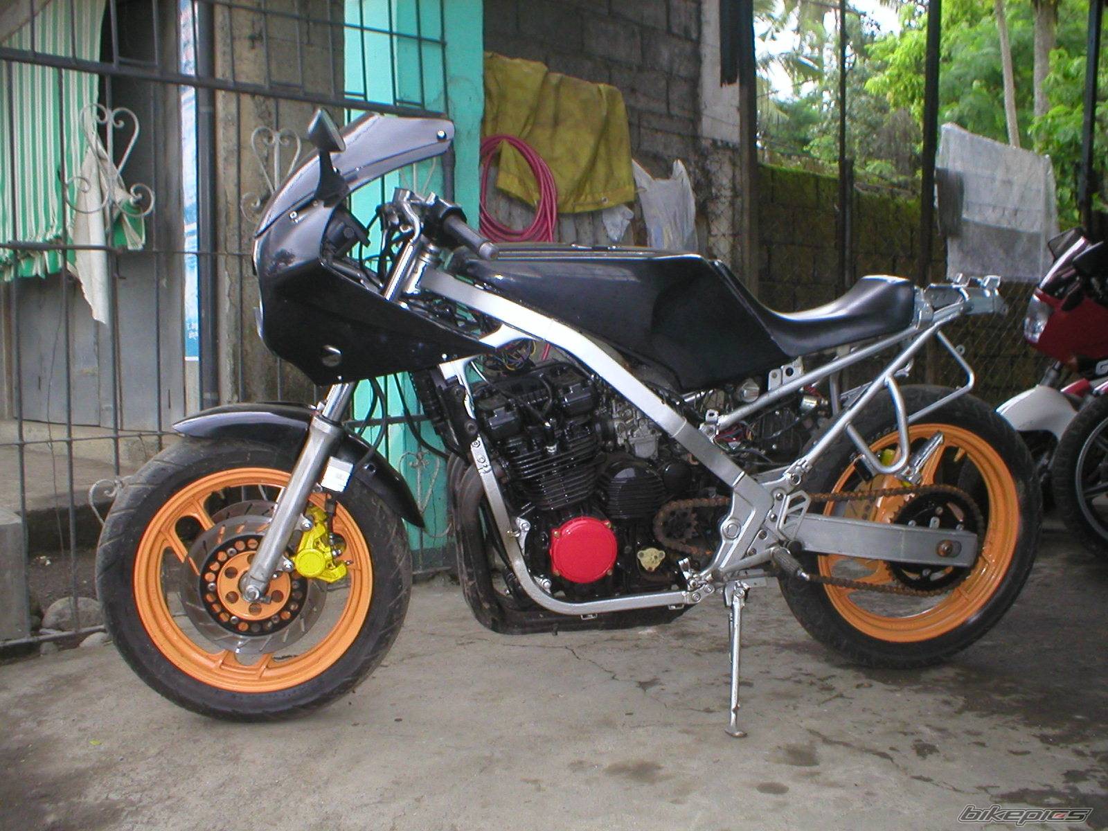 1987 YAMAHA FZR 400 | Picture 239080 motorcycle photo