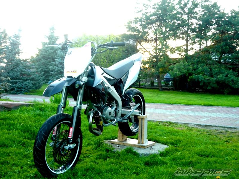 2006 DERBI SENDA DRD PRO SM 50 | Picture 2391309 motorcycle photo
