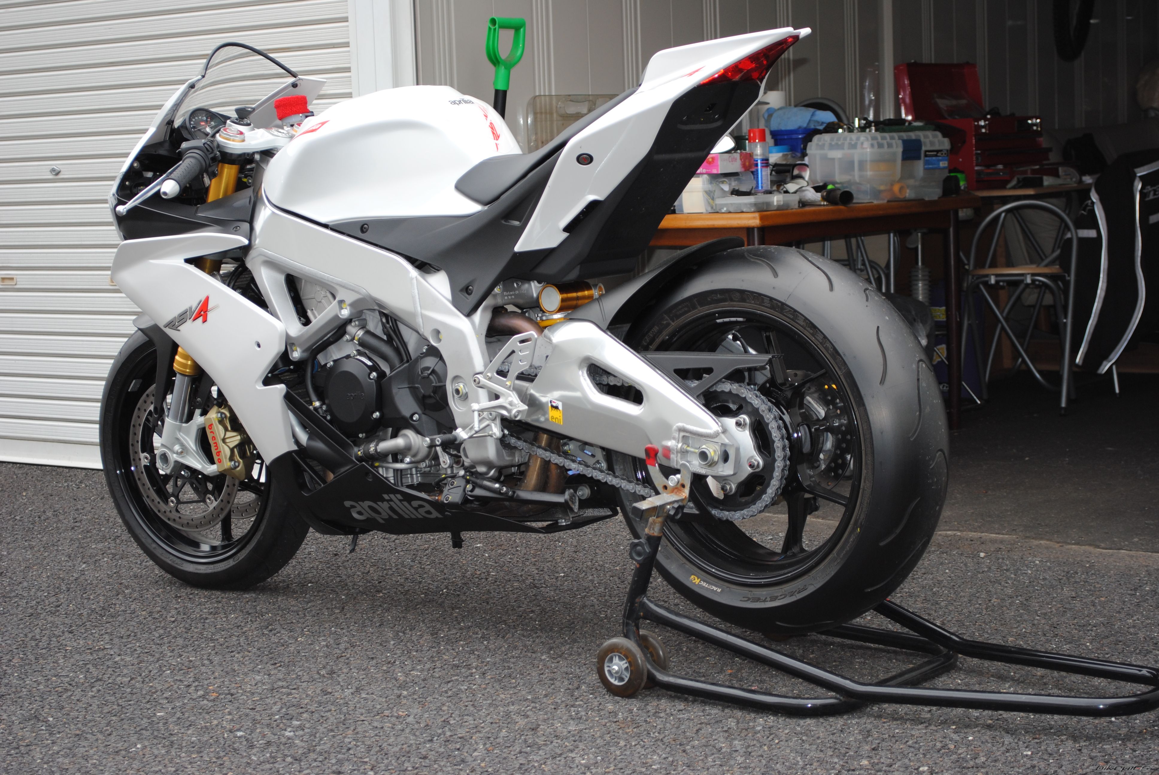 2011 APRILIA RSV4R APRC | Picture 2394464 motorcycle photo