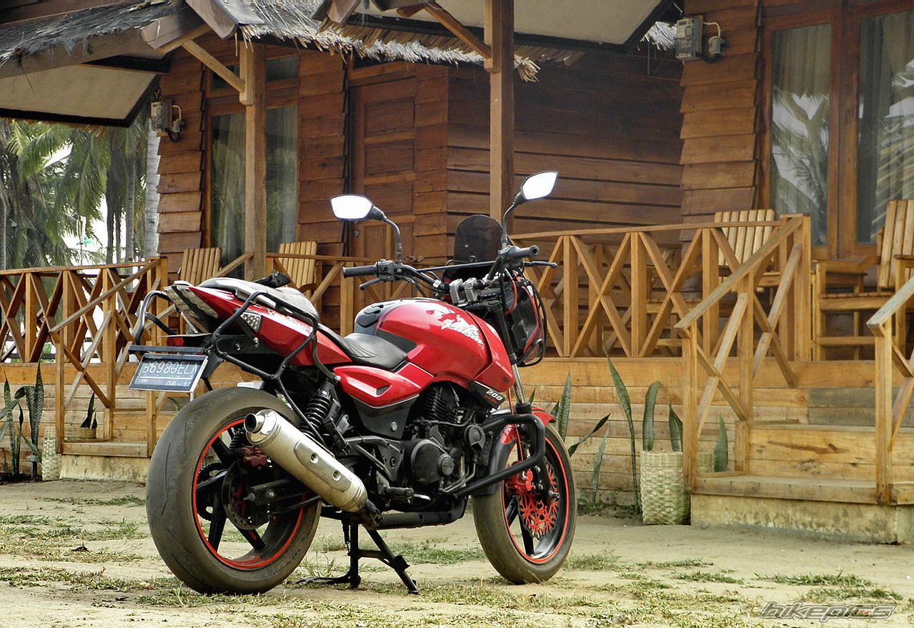 2008 BAJAJ PULSAR 200 | Picture 2395150 motorcycle photo