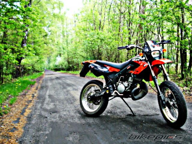 2011 DERBI SENDA XRACE SM 50 | Picture 2395198 motorcycle photo