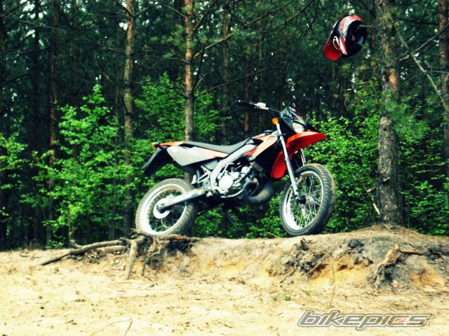 2011 DERBI SENDA XRACE SM 50 | Picture 2395203 motorcycle photo