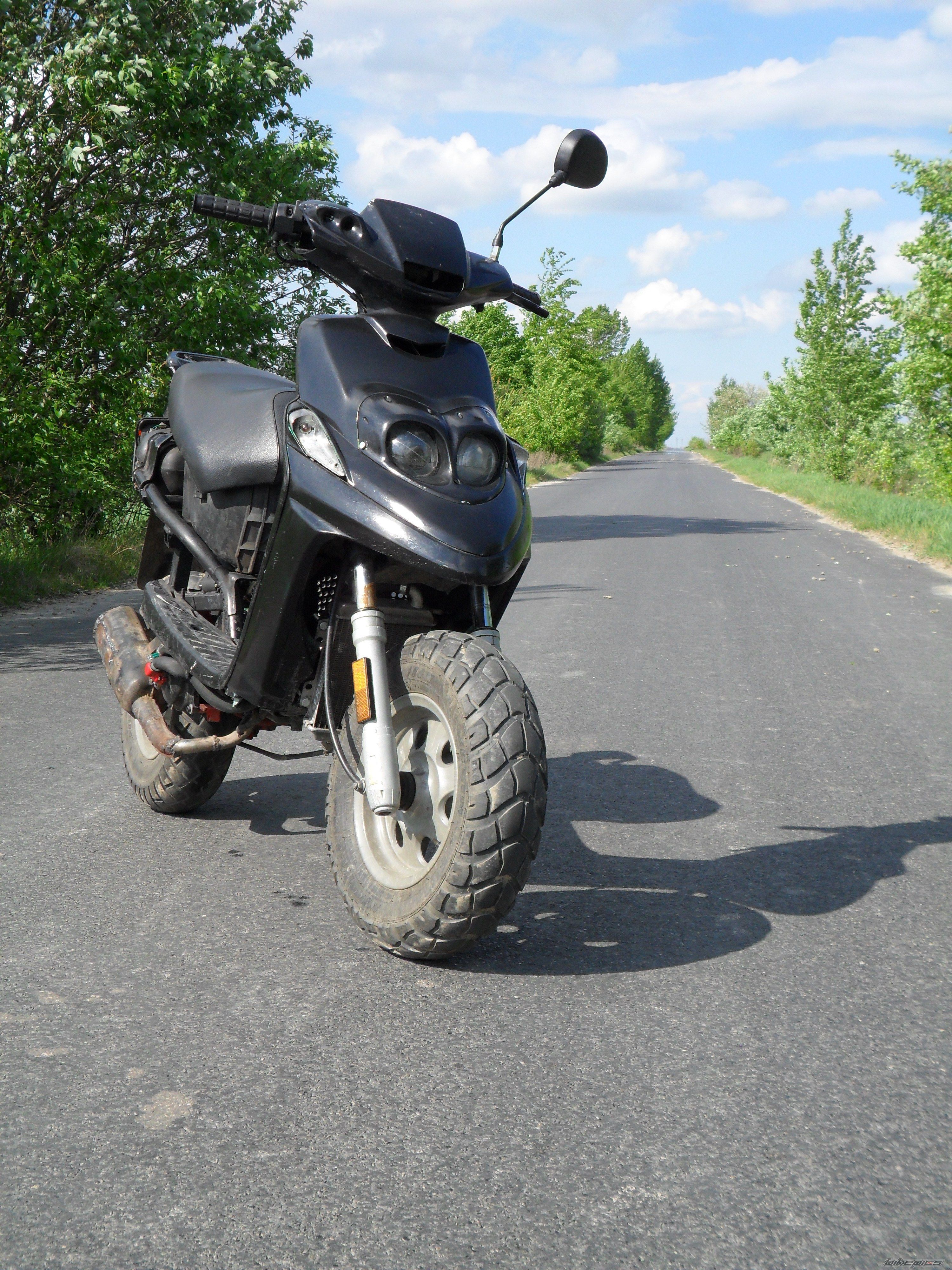 2001 YAMAHA BW 50 | Picture 2396416 motorcycle photo