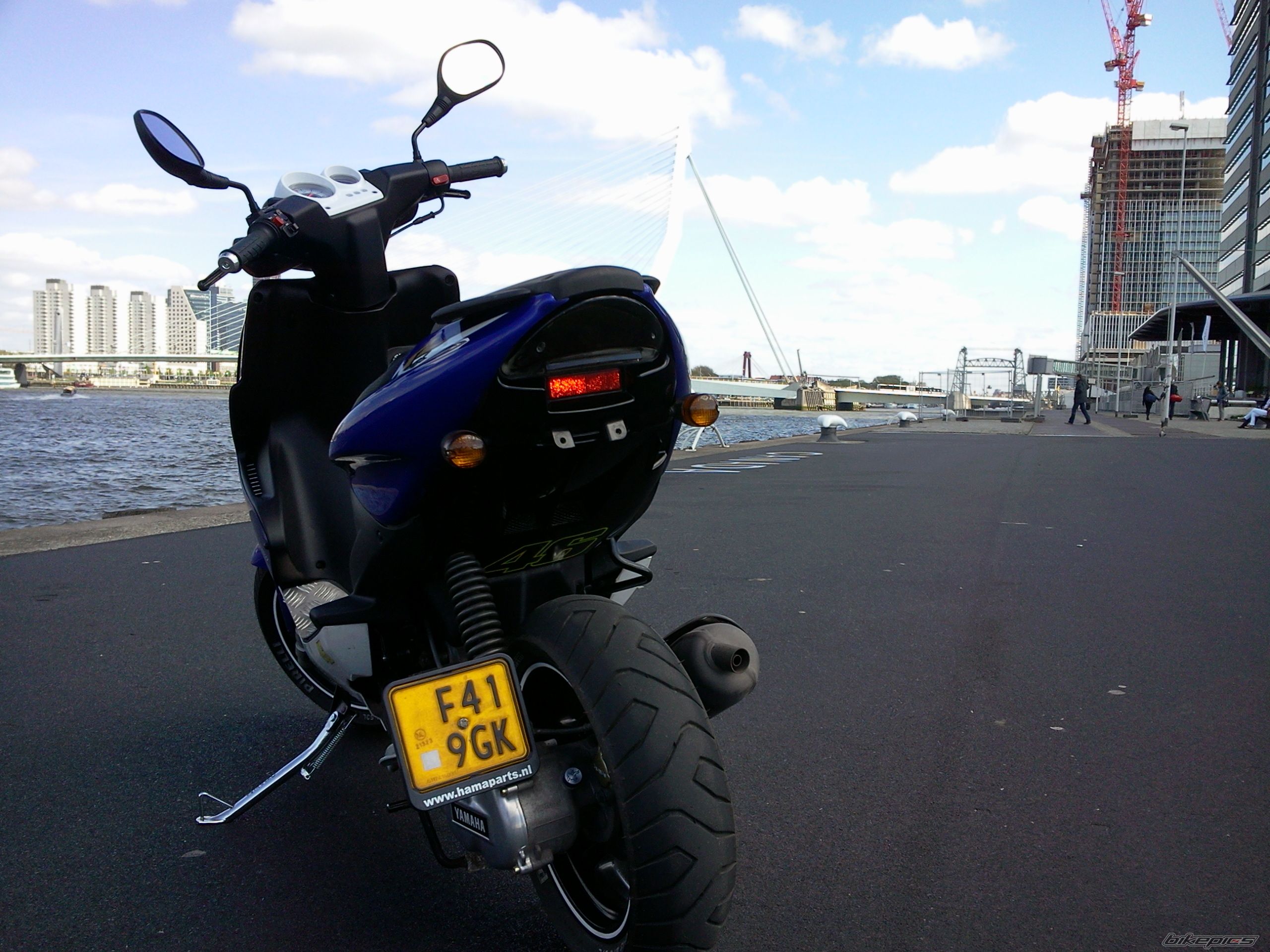 2009 YAMAHA AEROX 50 | Picture 2396624 motorcycle photo