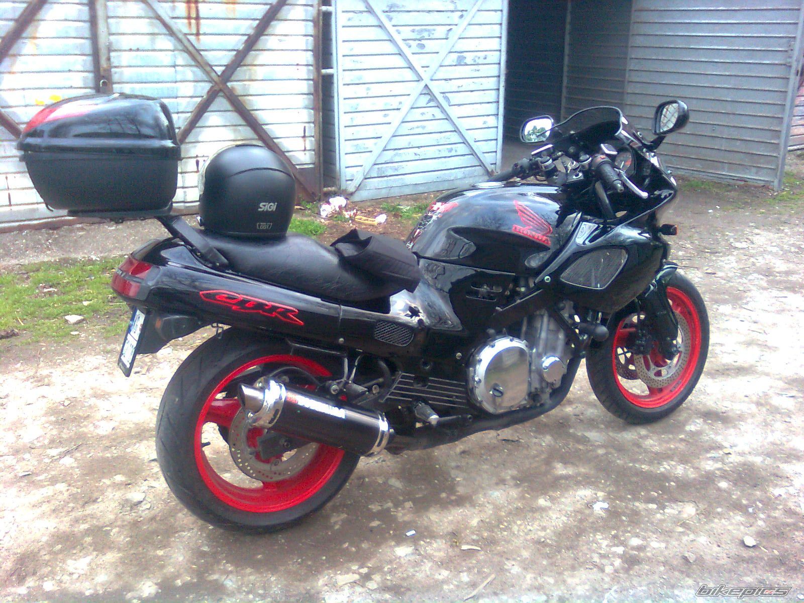 1987 HONDA CBR 1000 F | Picture 2400585 motorcycle photo