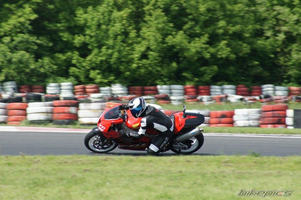 2000 HONDA VTR 1000 SP1 | Picture 2400644 motorcycle photo