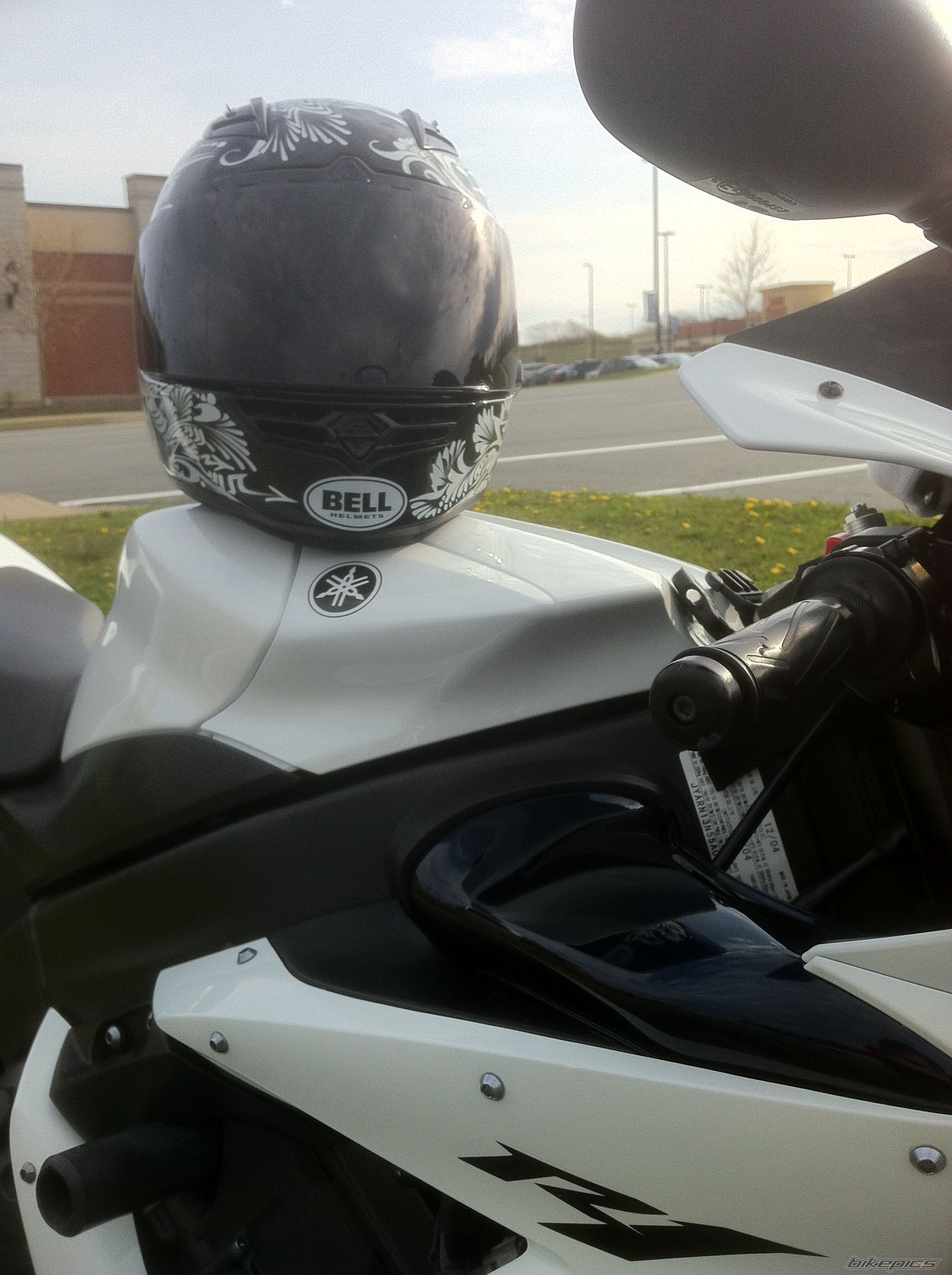 2005 YAMAHA YZF R1 | Picture 2400670 motorcycle photo