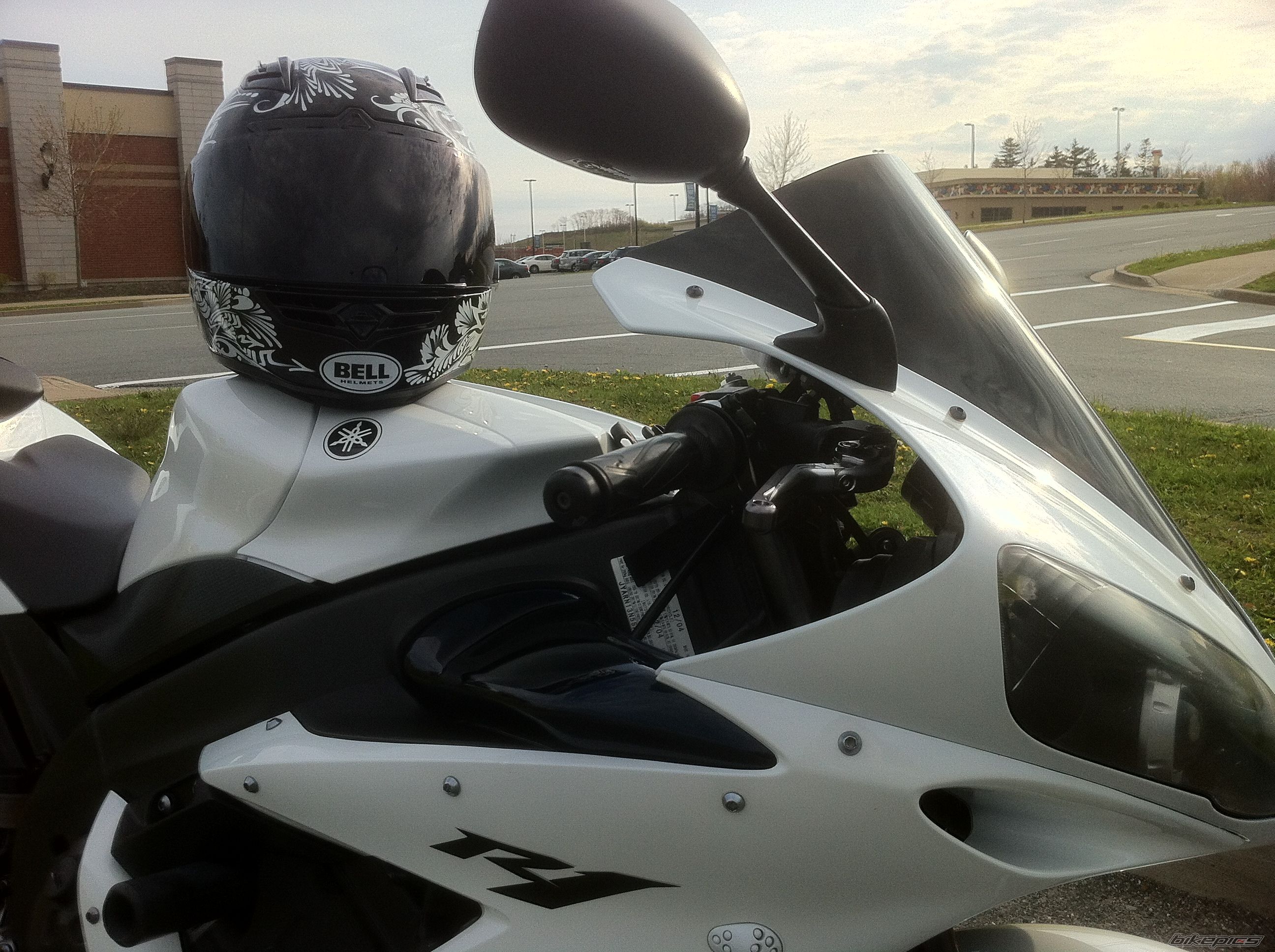2005 YAMAHA YZF R1 | Picture 2400671 motorcycle photo