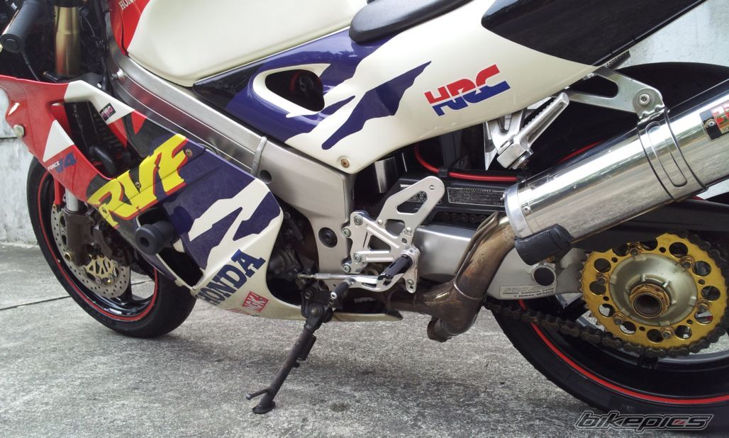 1998 HONDA RVF 400 | Picture 2401388 motorcycle photo