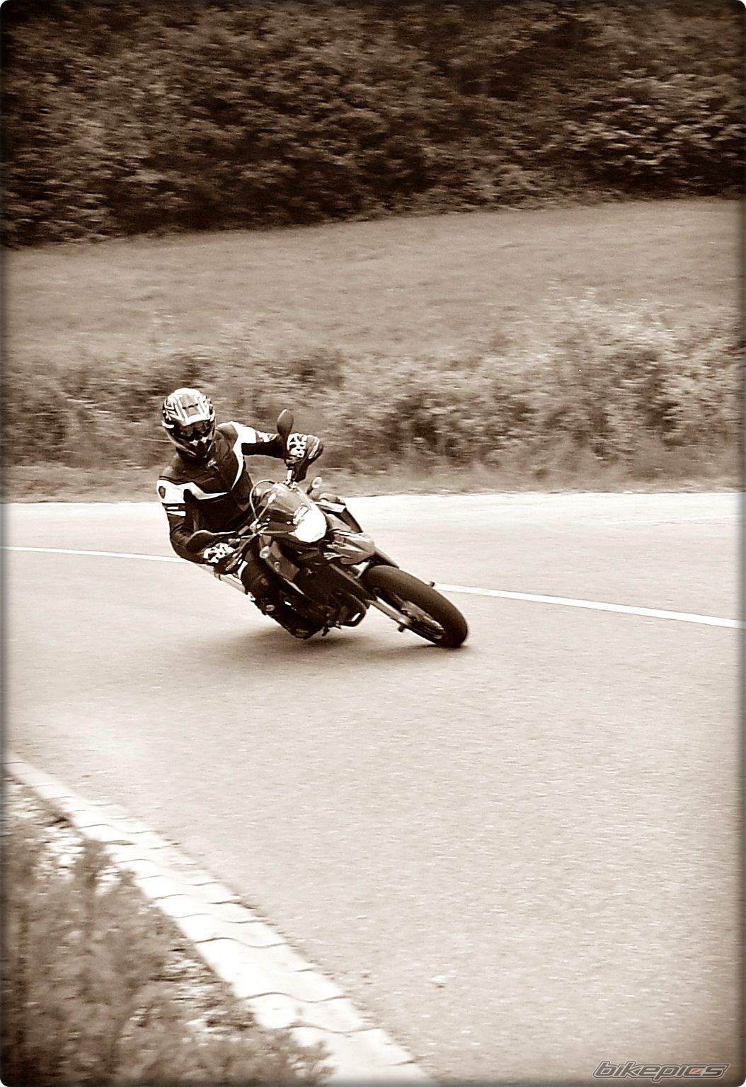 2006 YAMAHA XT 660X | Picture 2403558 motorcycle photo