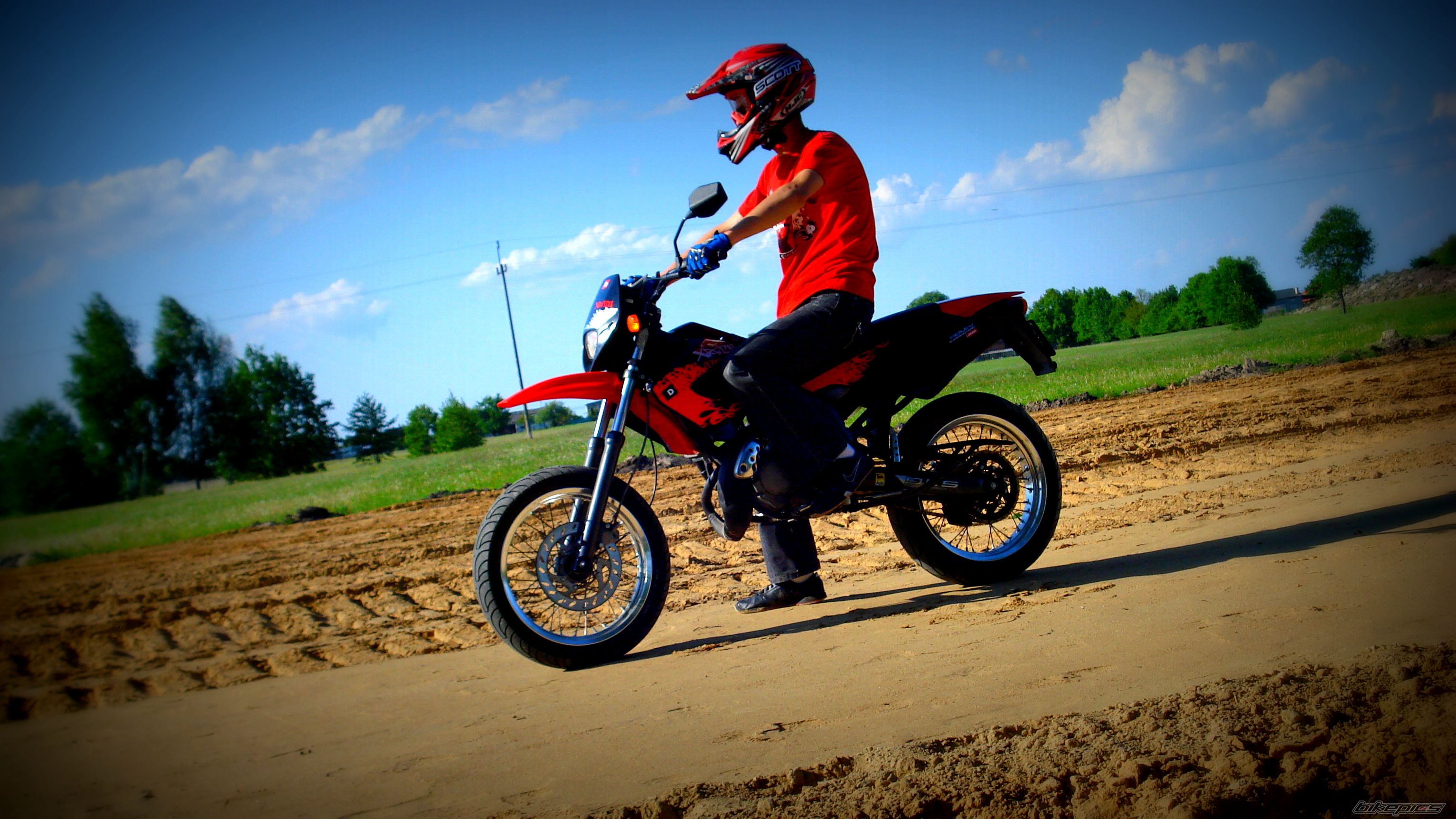 2011 DERBI SENDA XRACE SM 50 | Picture 2403796 motorcycle photo