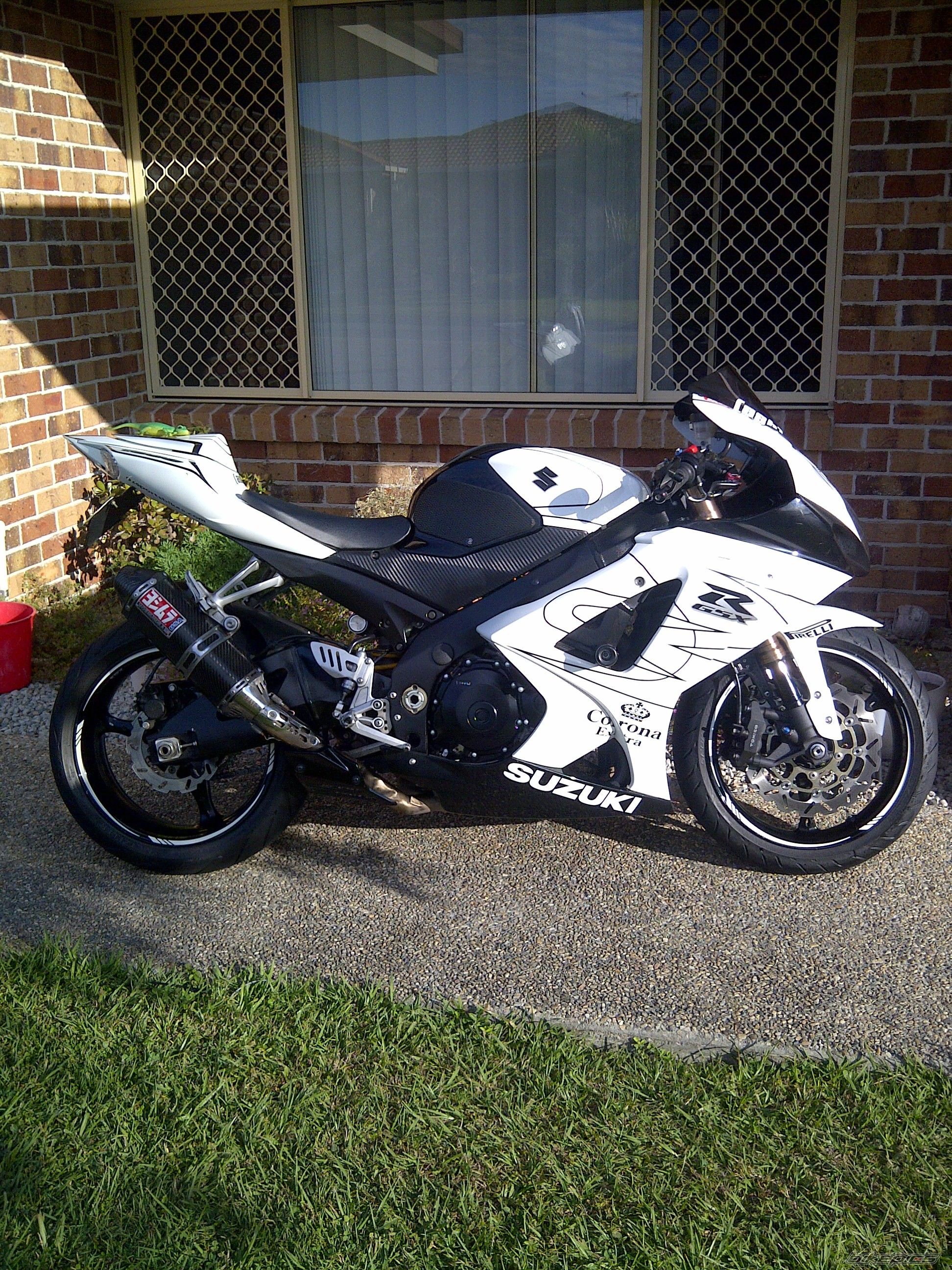 2008 SUZUKI GSX R 1000 | Picture 2404834 motorcycle photo