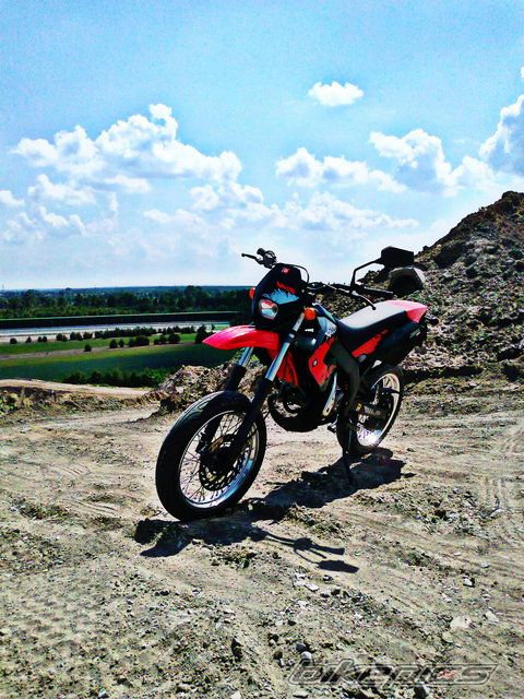 2011 DERBI SENDA XRACE SM 50 | Picture 2405009 motorcycle photo