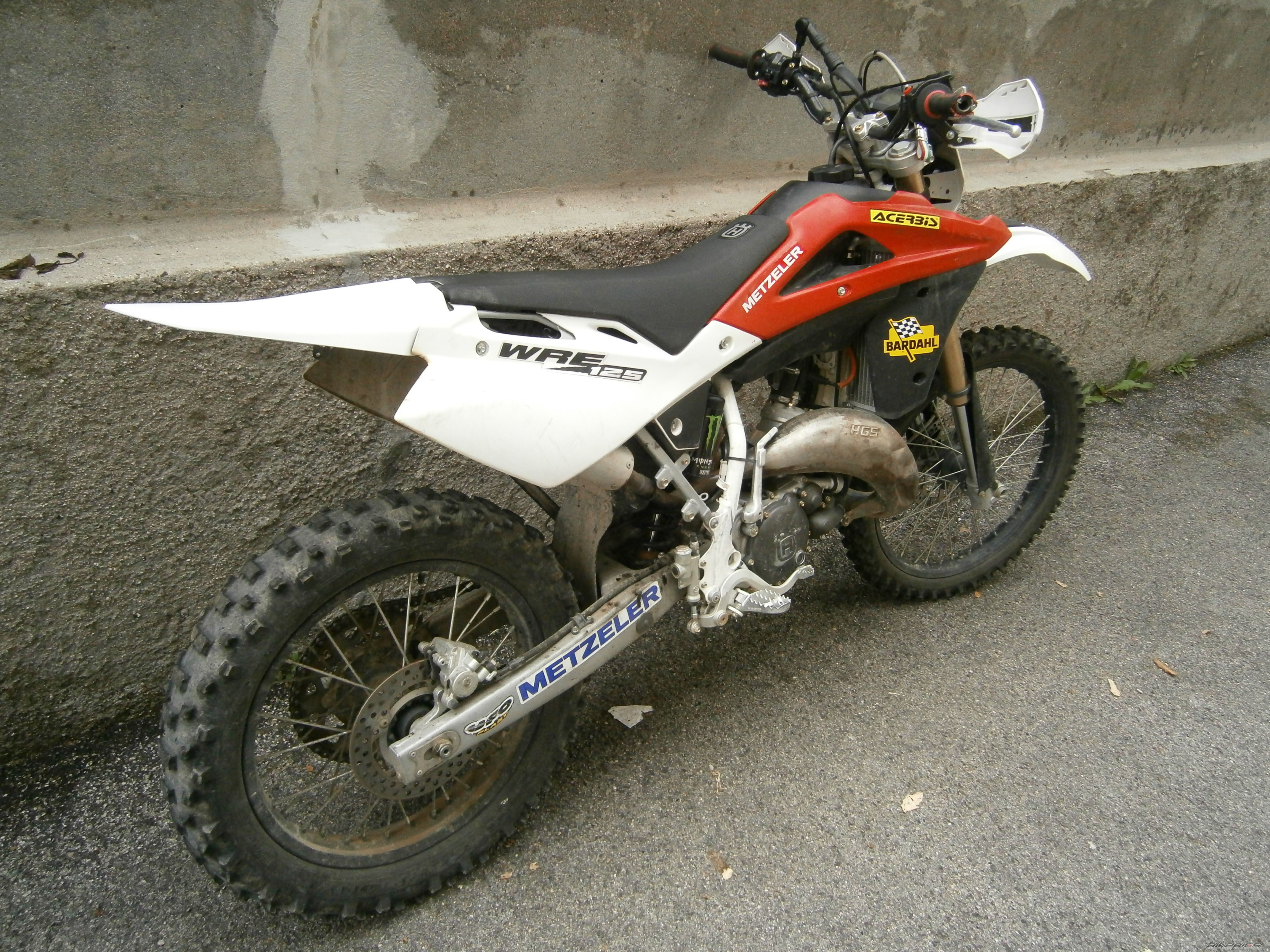 2009 HUSQVARNA WRE 125 | Picture 2405041 motorcycle photo