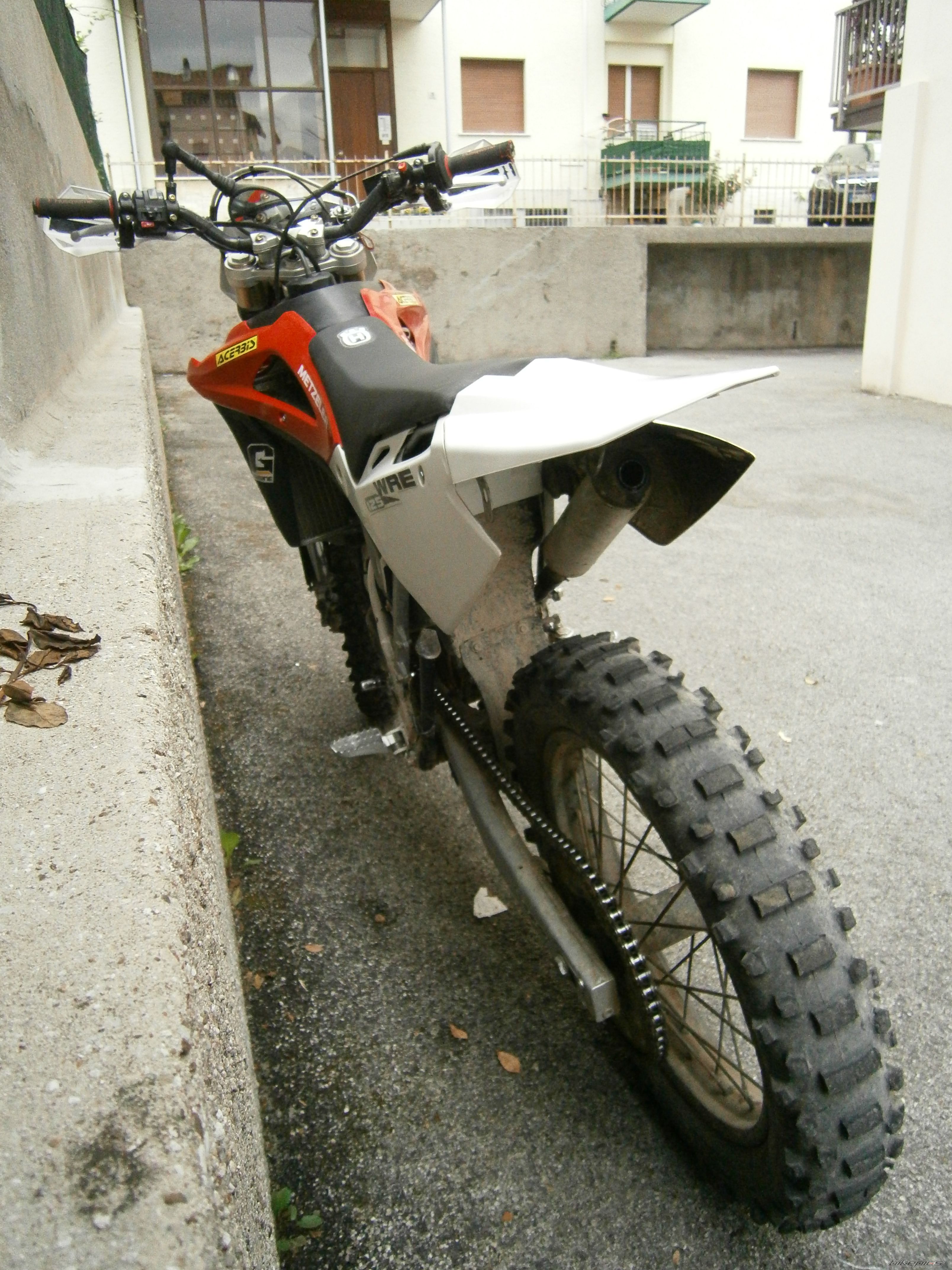 2009 HUSQVARNA WRE 125 | Picture 2405095 motorcycle photo
