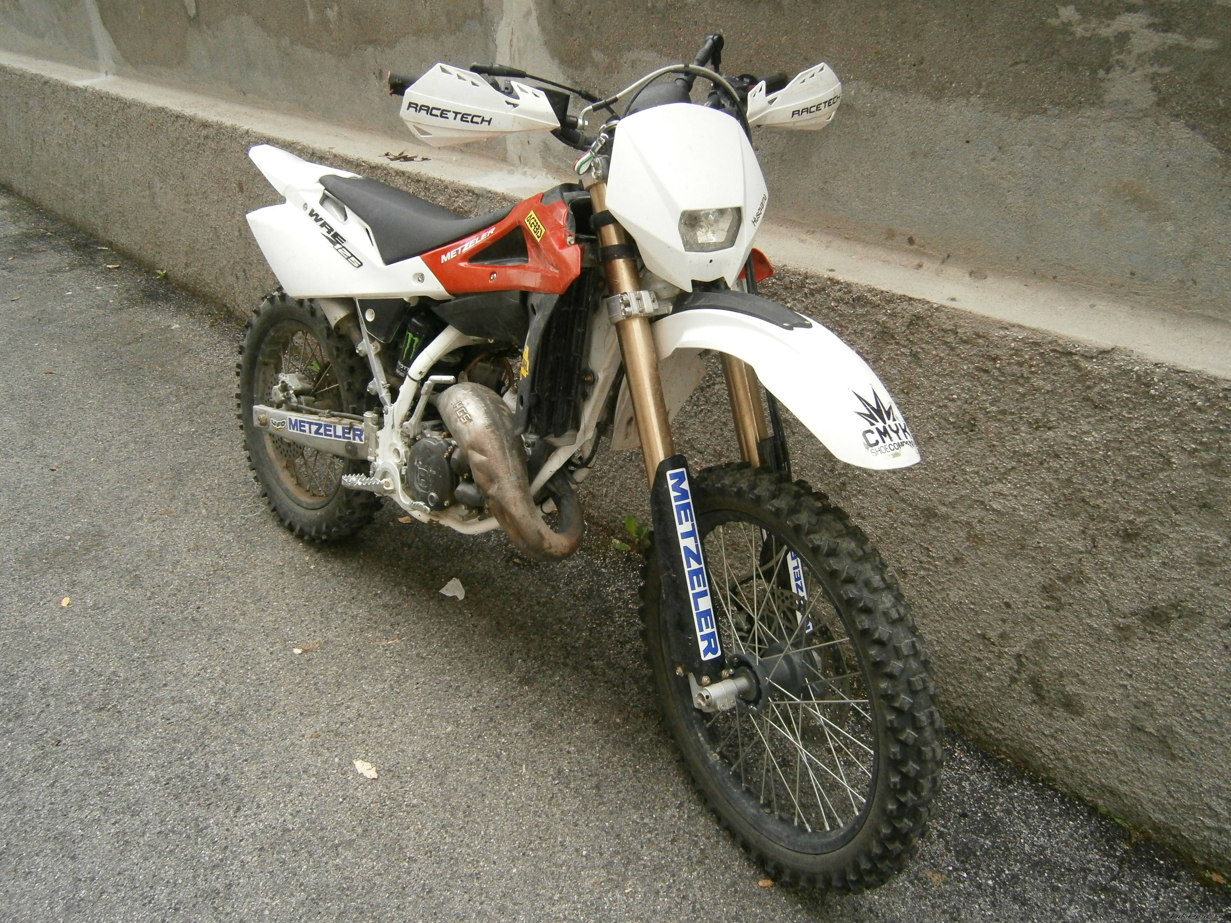 2009 HUSQVARNA WRE 125 | Picture 2405101 motorcycle photo