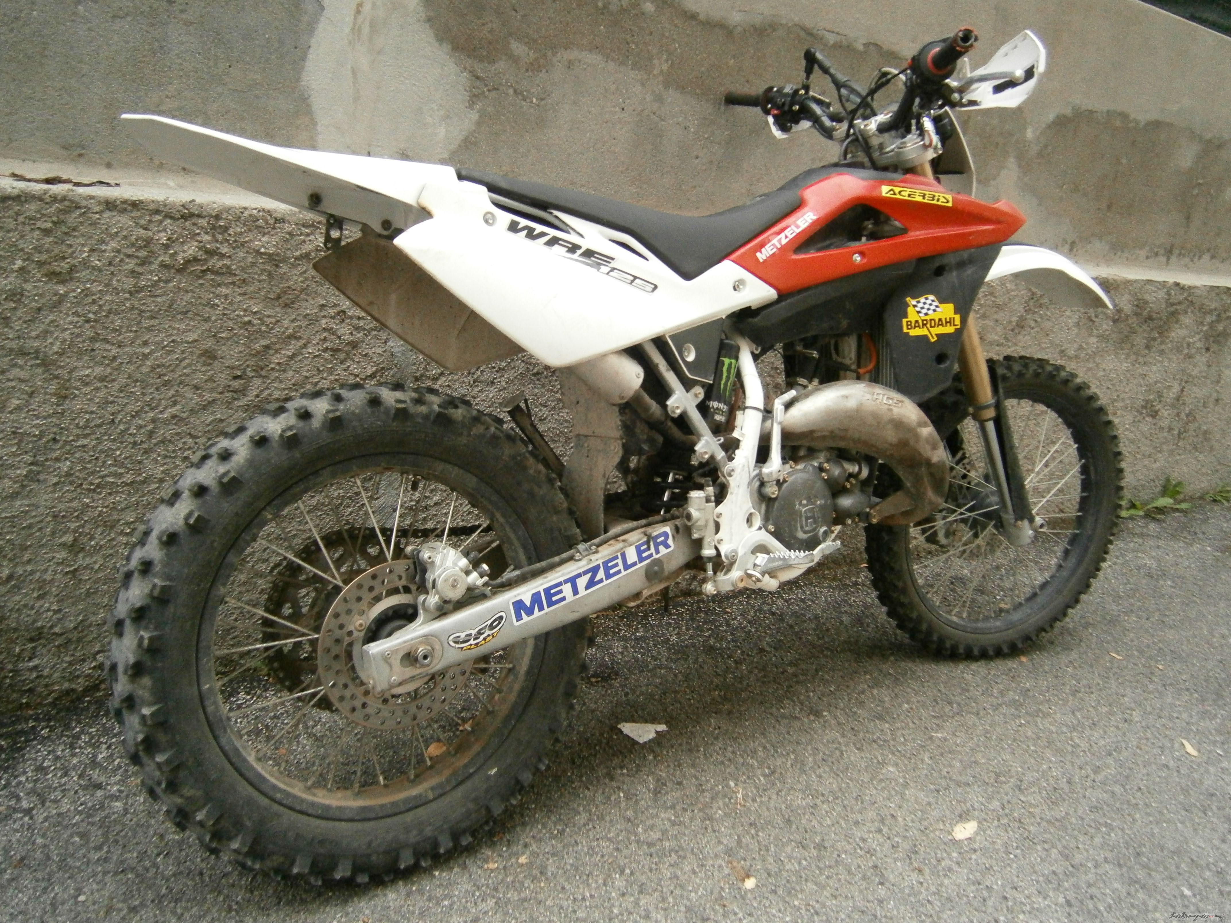 2009 HUSQVARNA WRE 125 | Picture 2405109 motorcycle photo