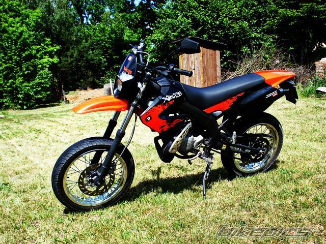 2011 DERBI SENDA XRACE SM 50 | Picture 2406851 motorcycle photo