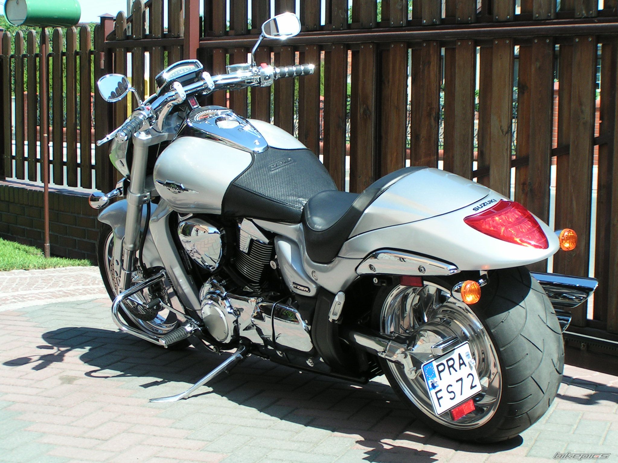 2007 SUZUKI M109R | Picture 2407149 motorcycle photo