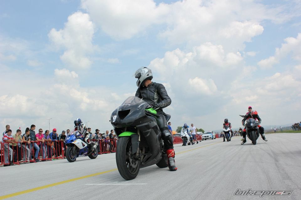    | Picture 2407596 motorcycle photo