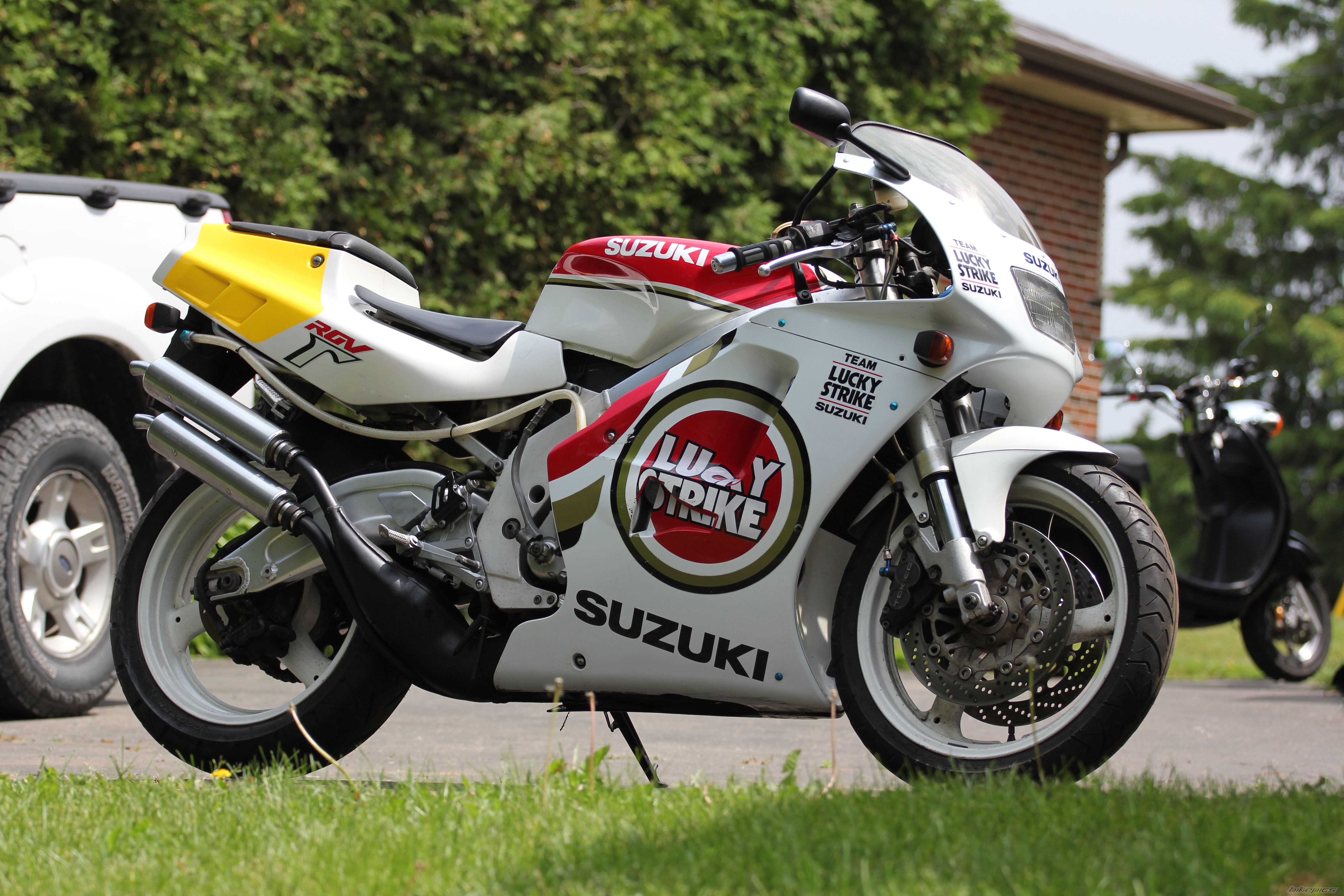 1993 SUZUKI RGV 250 | Picture 2407623 motorcycle photo