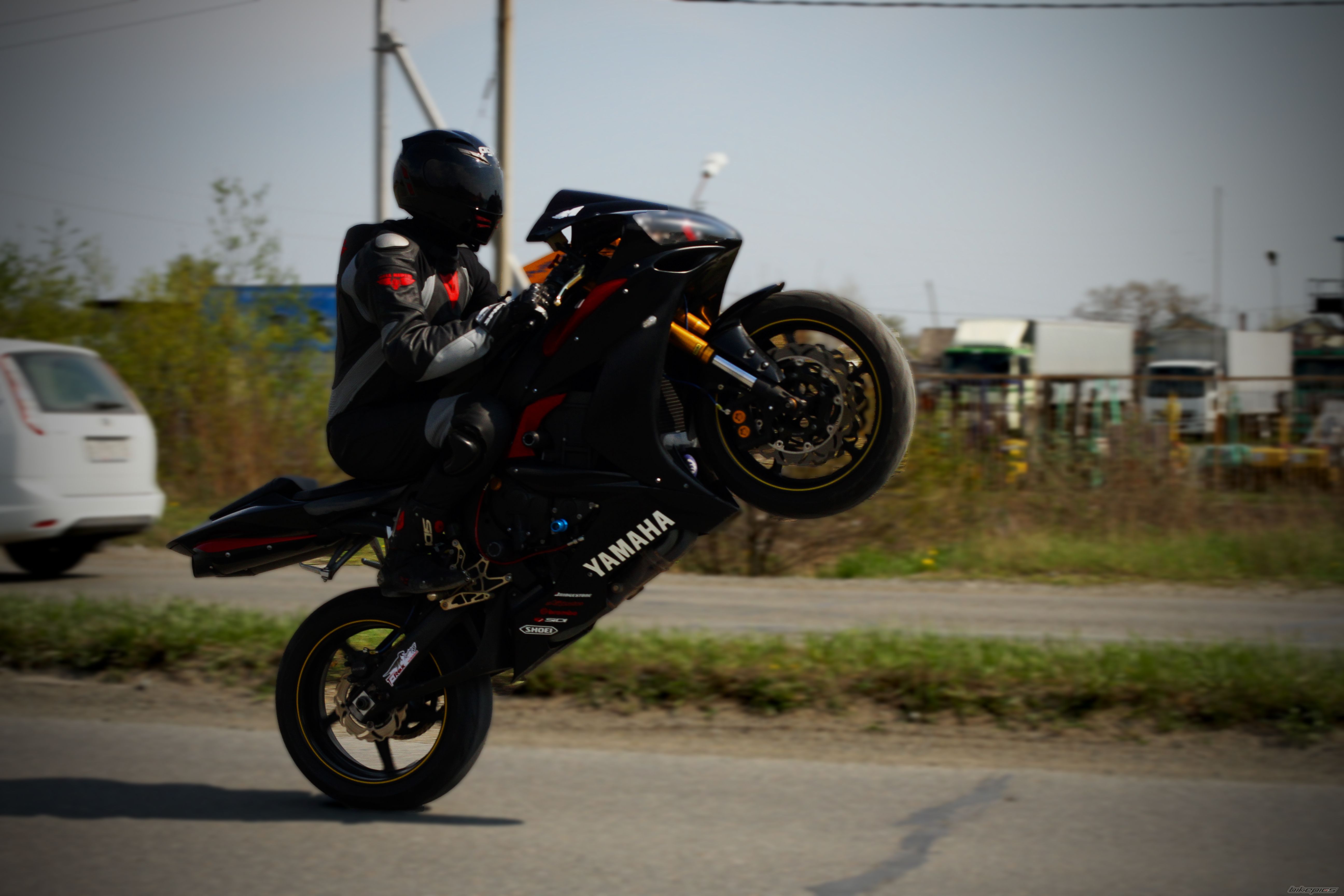 2006 YAMAHA YZF R1 | Picture 2407978 motorcycle photo