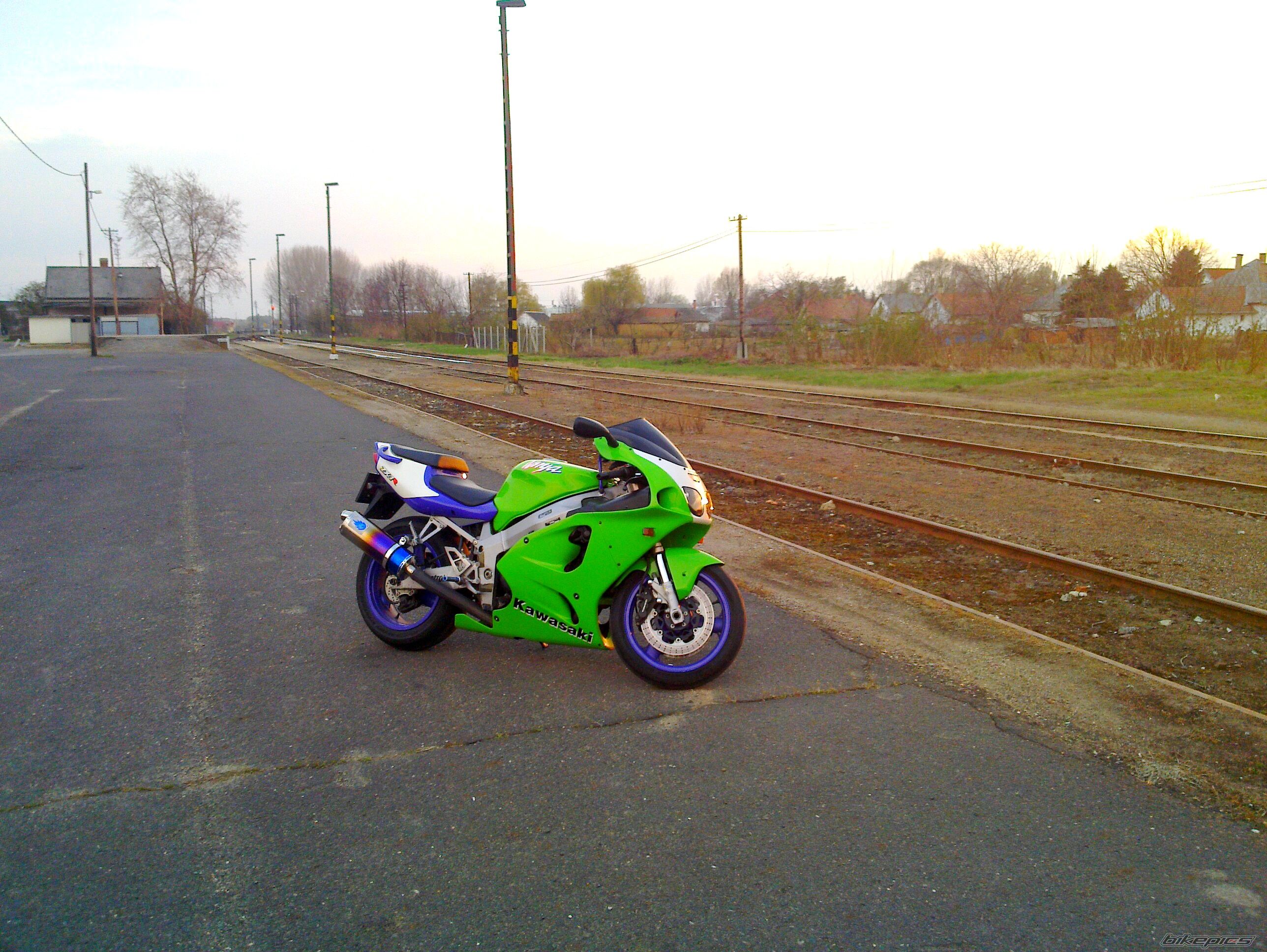 1996 KAWASAKI ZX 7R | Picture 2408978 motorcycle photo