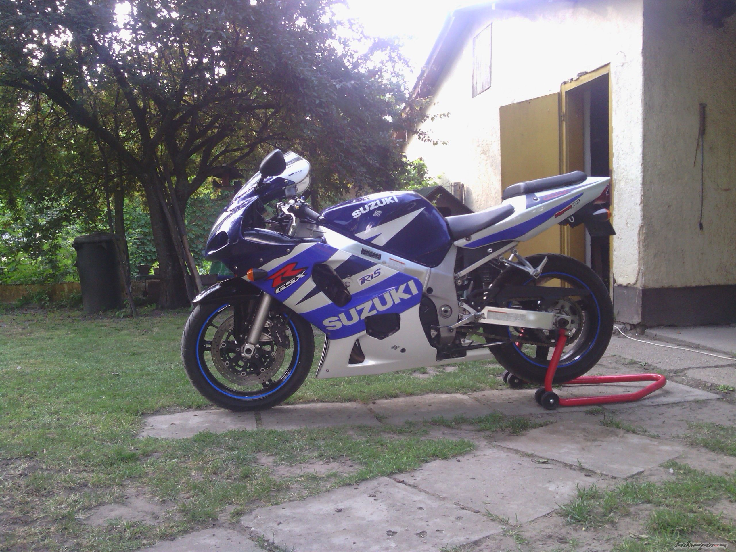 2003 SUZUKI GSX R 600 | Picture 2410853 motorcycle photo