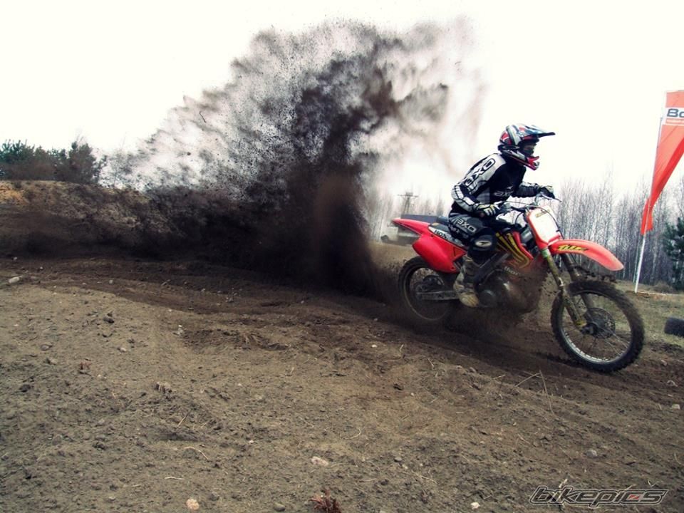 2001 HONDA CR250R | Picture 2410926 motorcycle photo