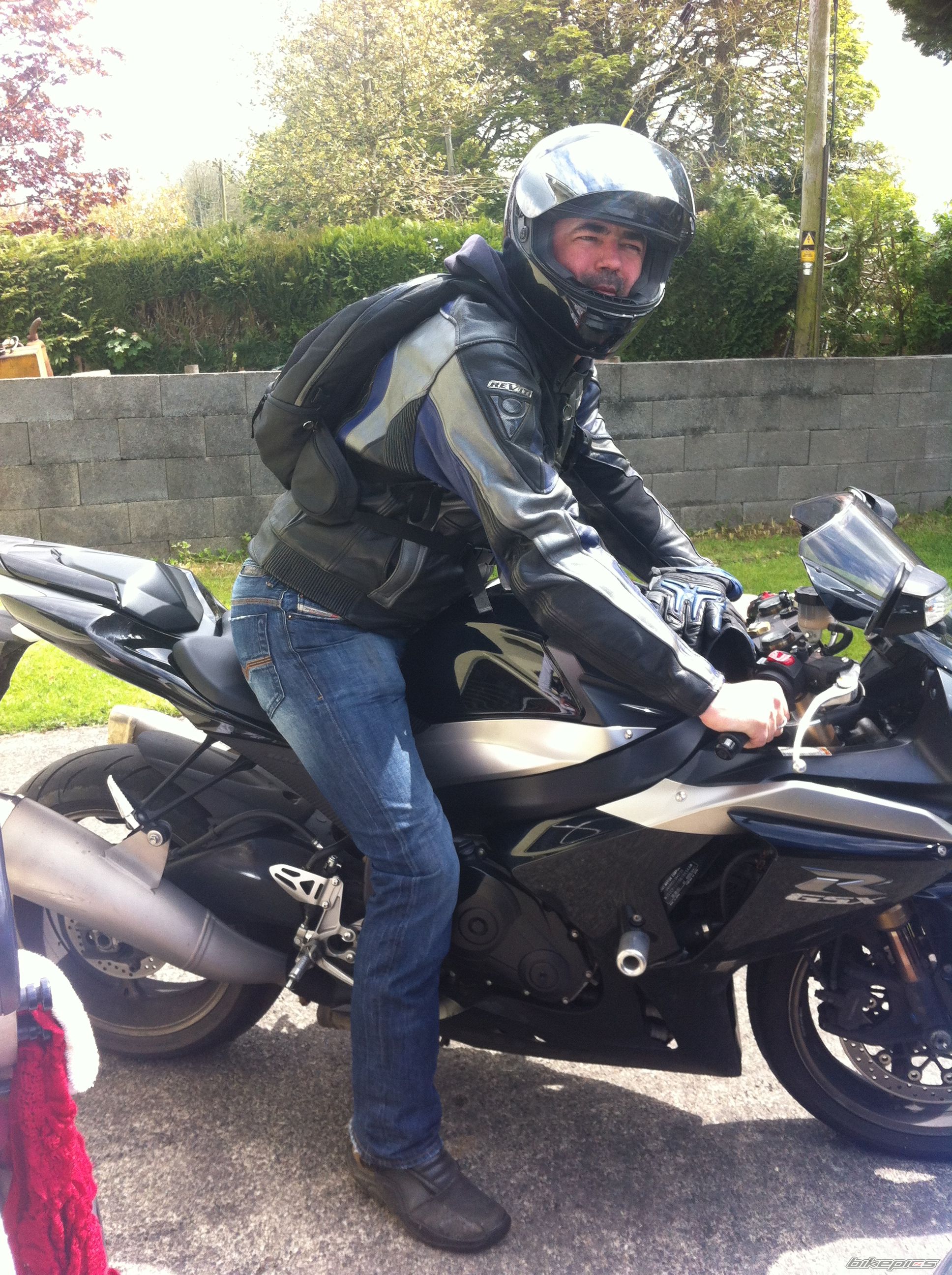 2010 SUZUKI GSX R 1000 | Picture 2412012 motorcycle photo