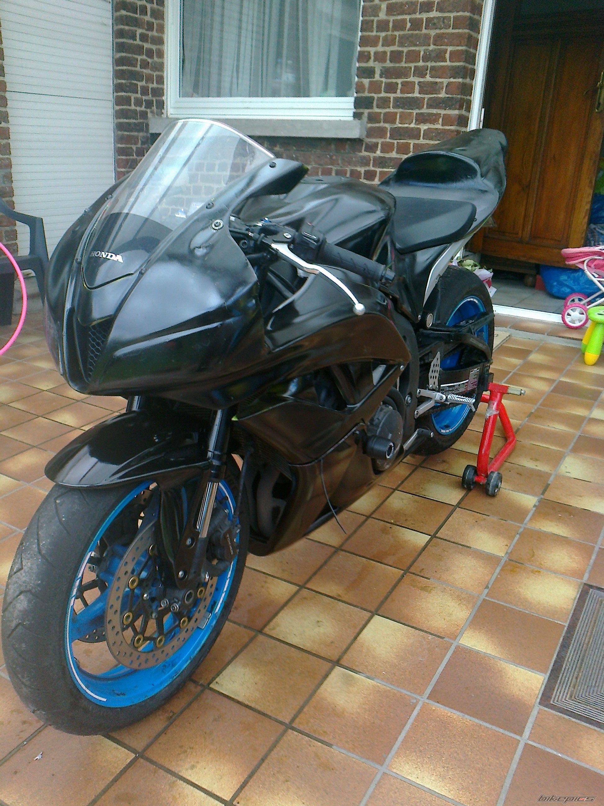 2009 HONDA CBR 600 RR | Picture 2412219 motorcycle photo