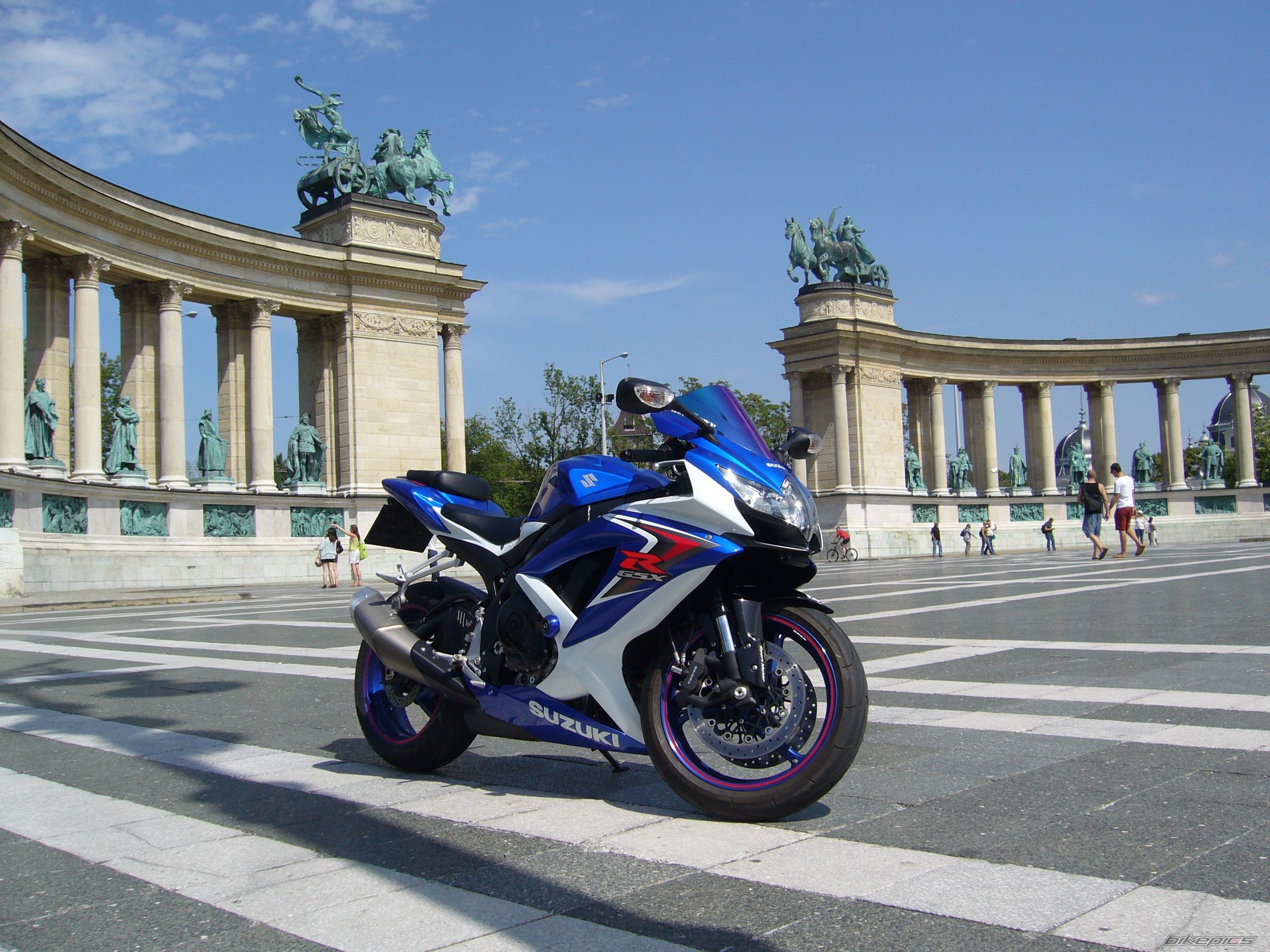 2008 SUZUKI GSX R 750 | Picture 2414209 motorcycle photo