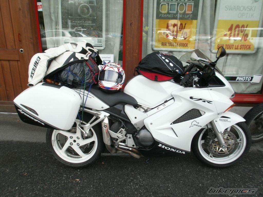 2004 HONDA VFR 800 | Picture 2414733 motorcycle photo