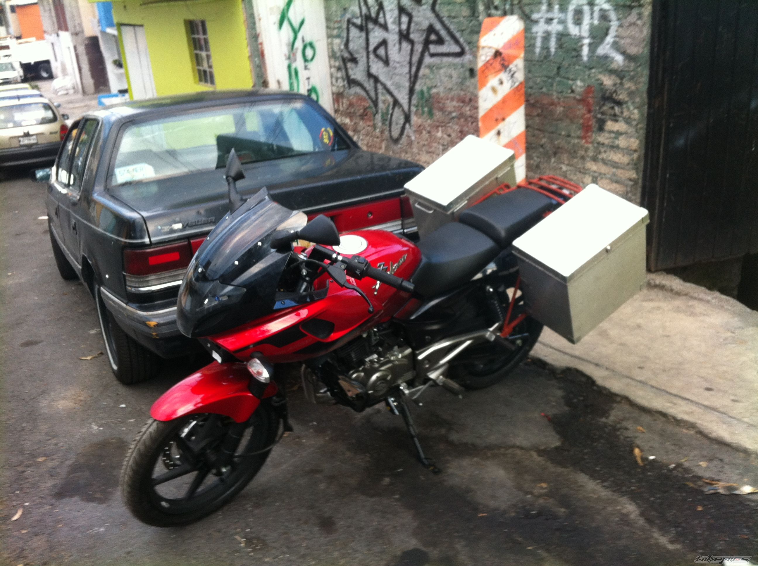 2012 BAJAJ PULSAR 220F | Picture 2415622 motorcycle photo