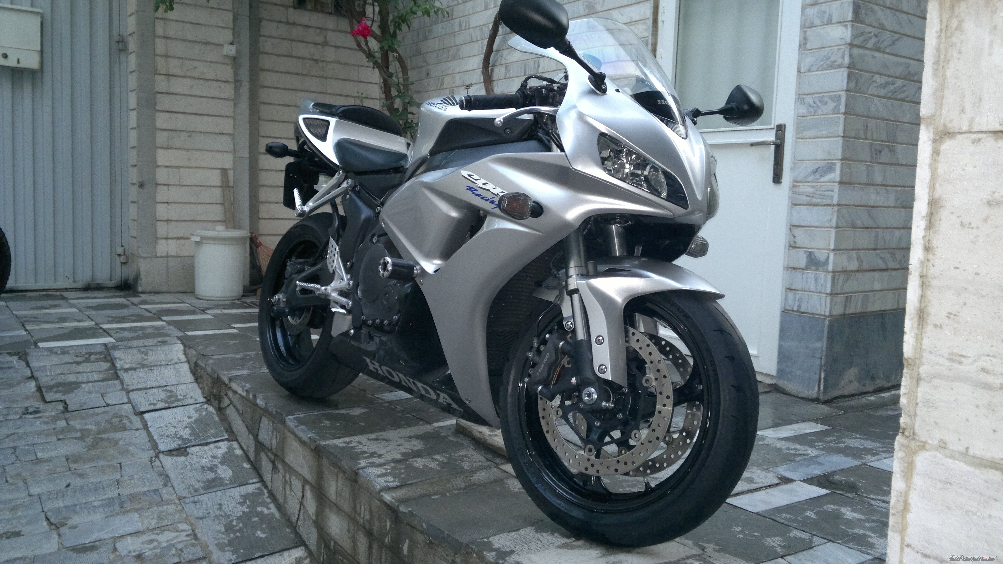 2007 HONDA CBR 1000  RR | Picture 2415910 motorcycle photo