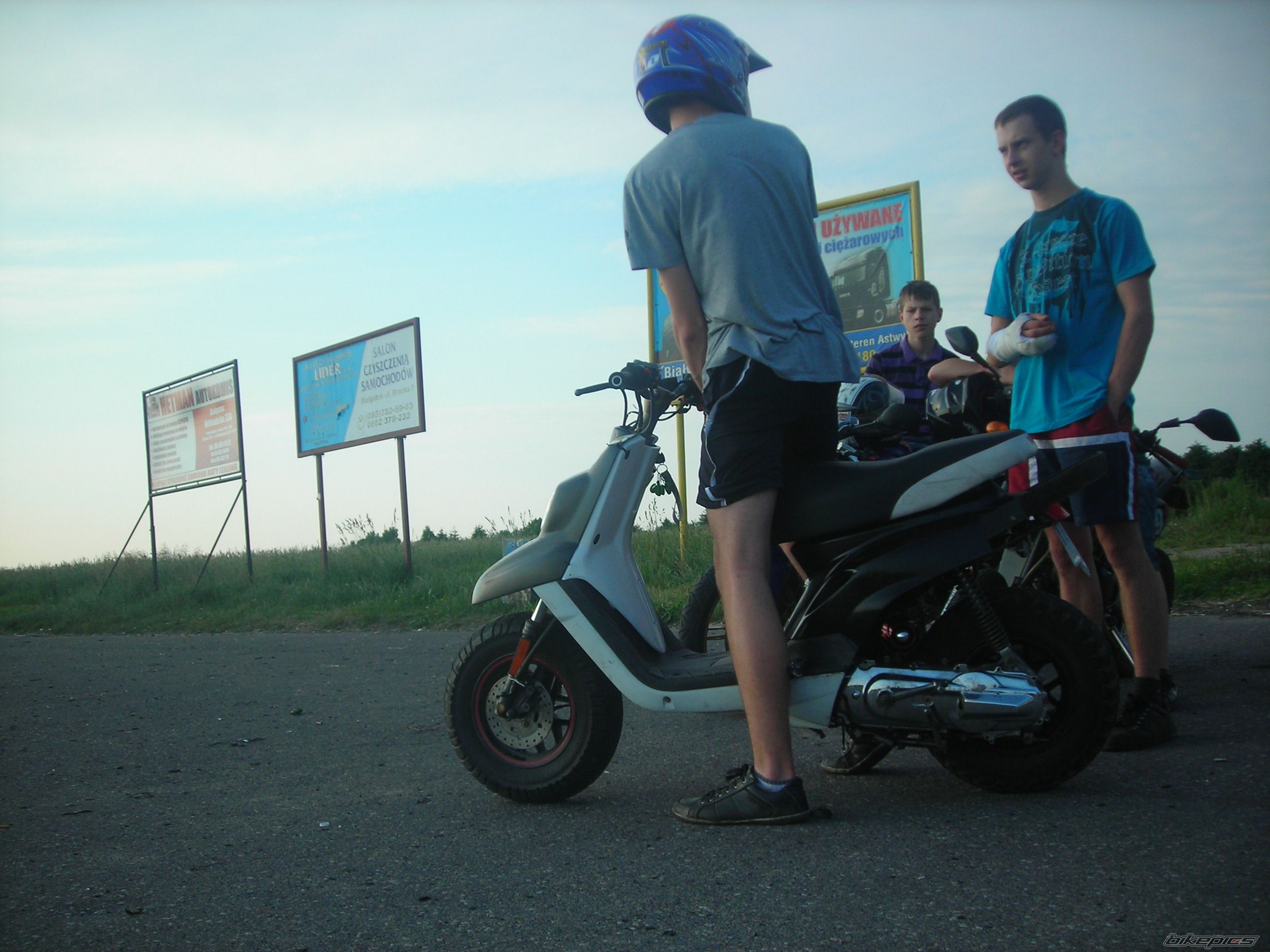    | Picture 2417312 motorcycle photo