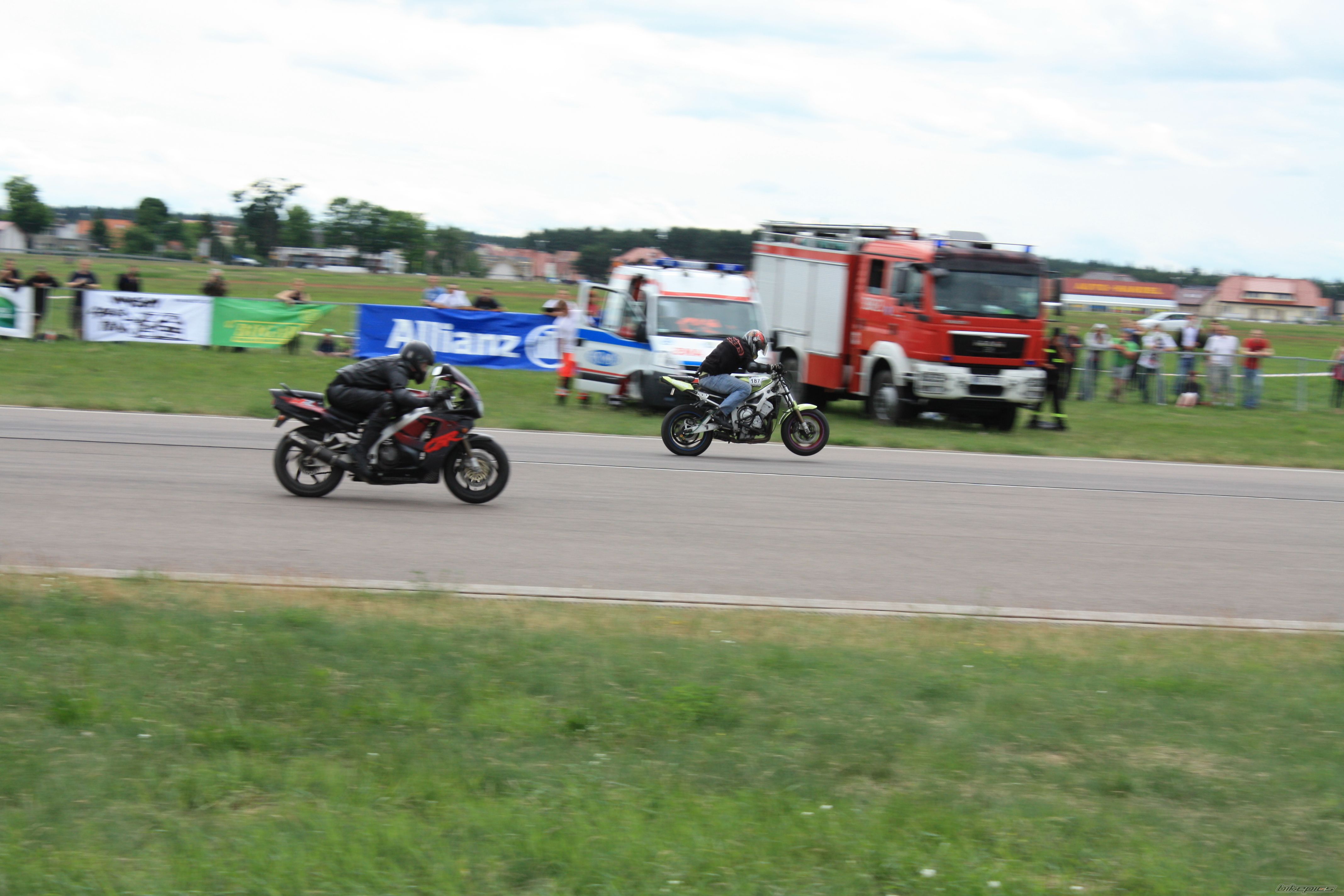    | Picture 2417885 motorcycle photo