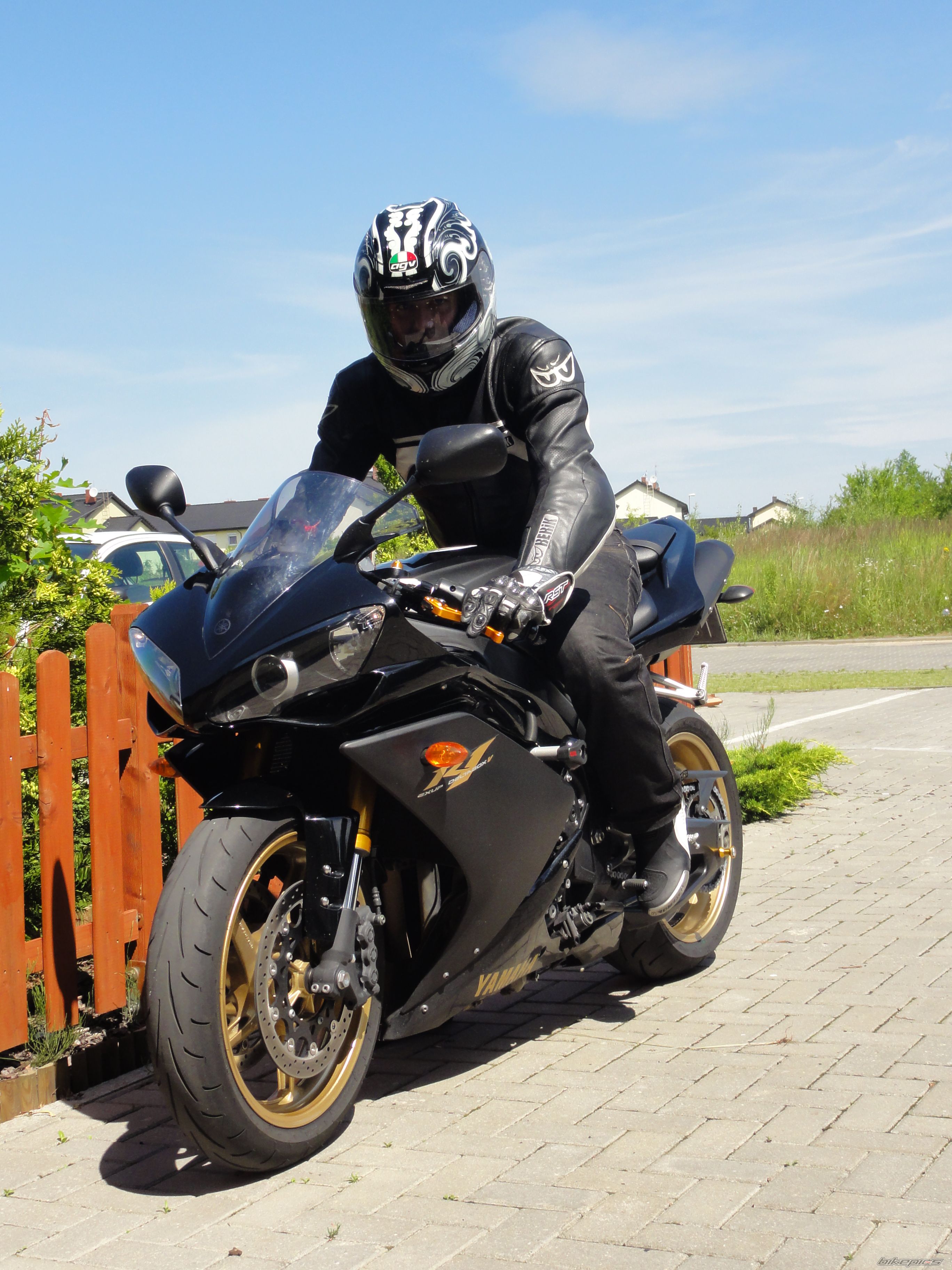 2008 YAMAHA YZF R1 | Picture 2419537 motorcycle photo