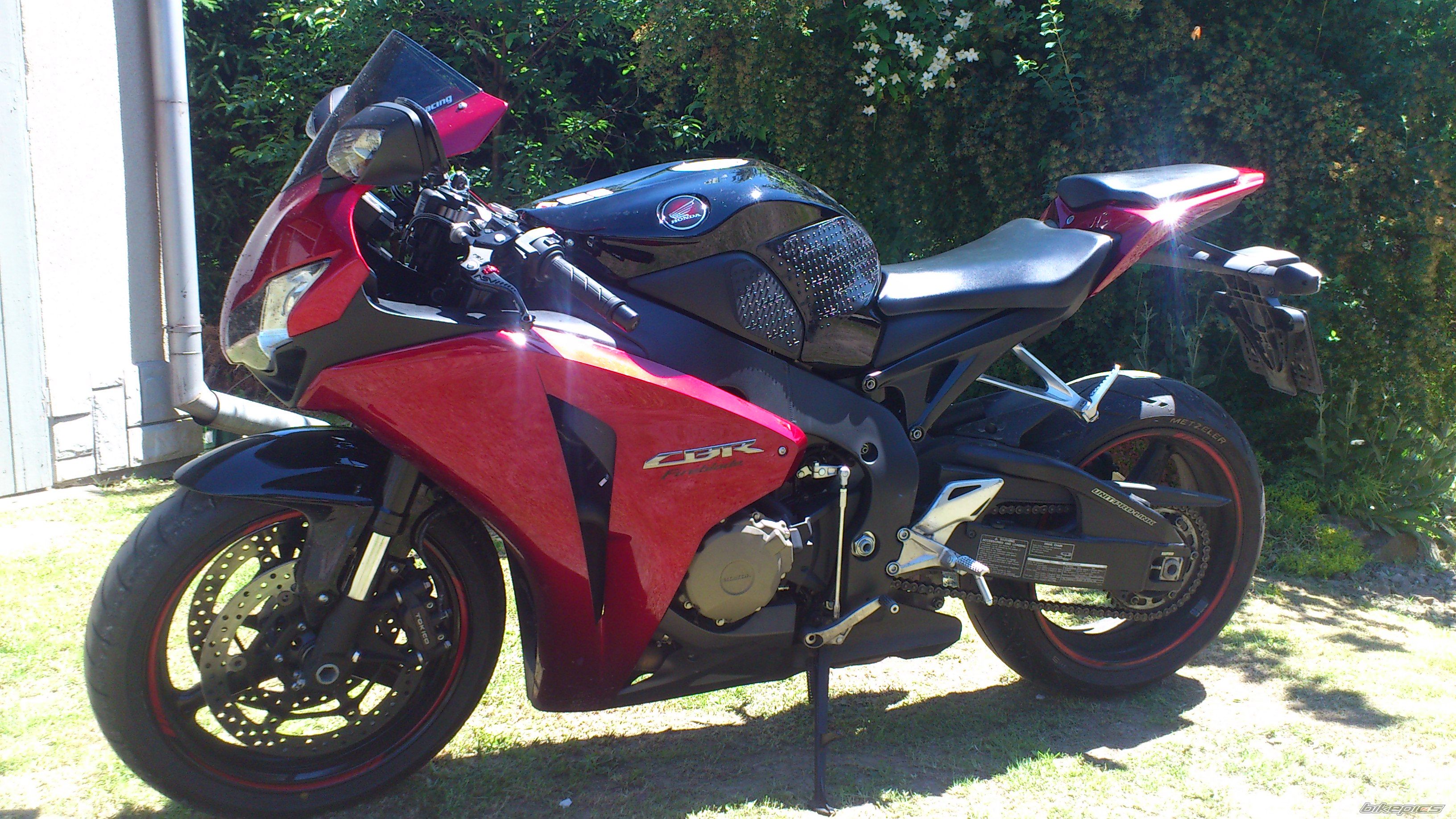 2008 HONDA CBR 1000  RR | Picture 2420134 motorcycle photo