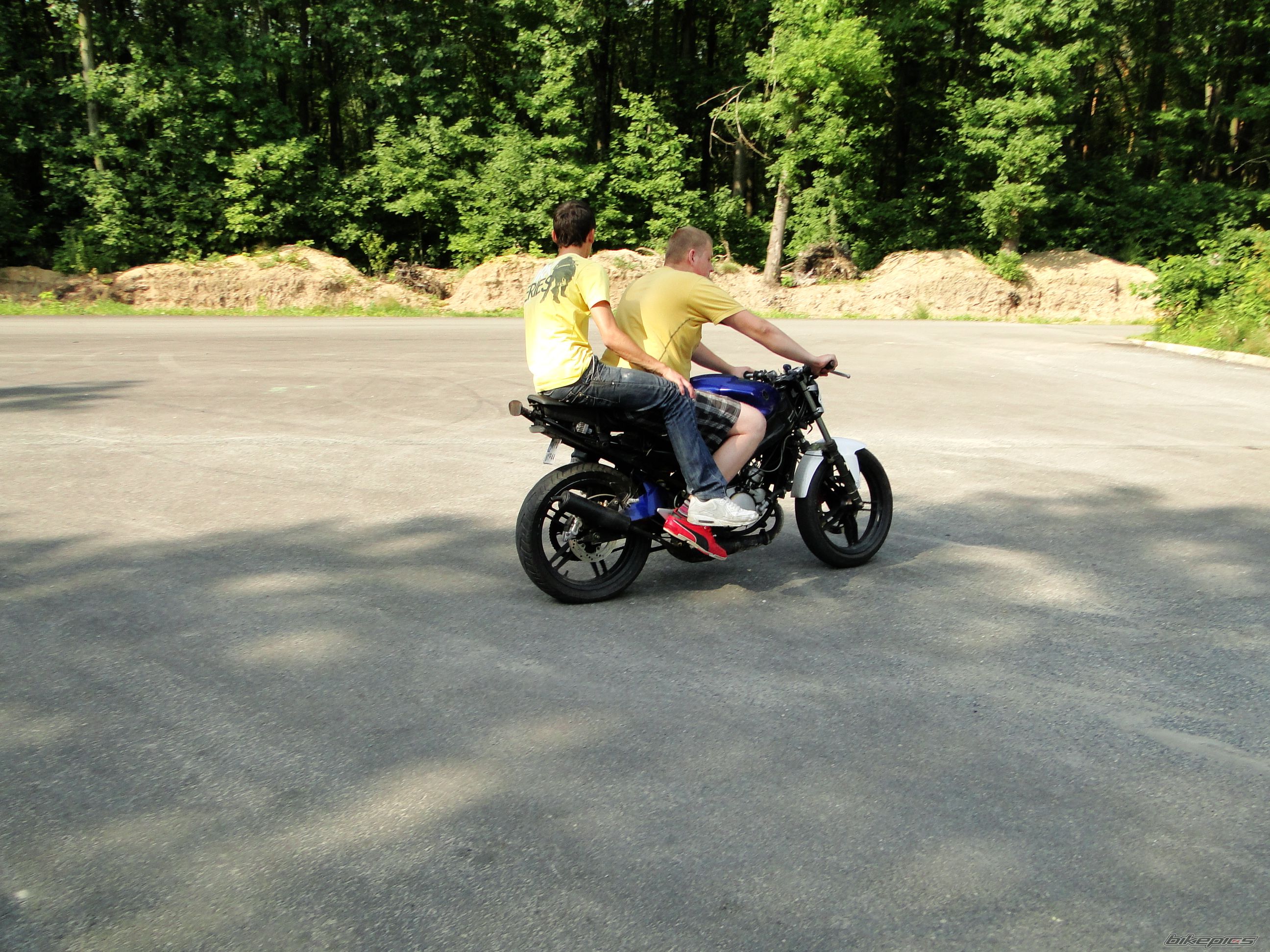    | Picture 2423056 motorcycle photo