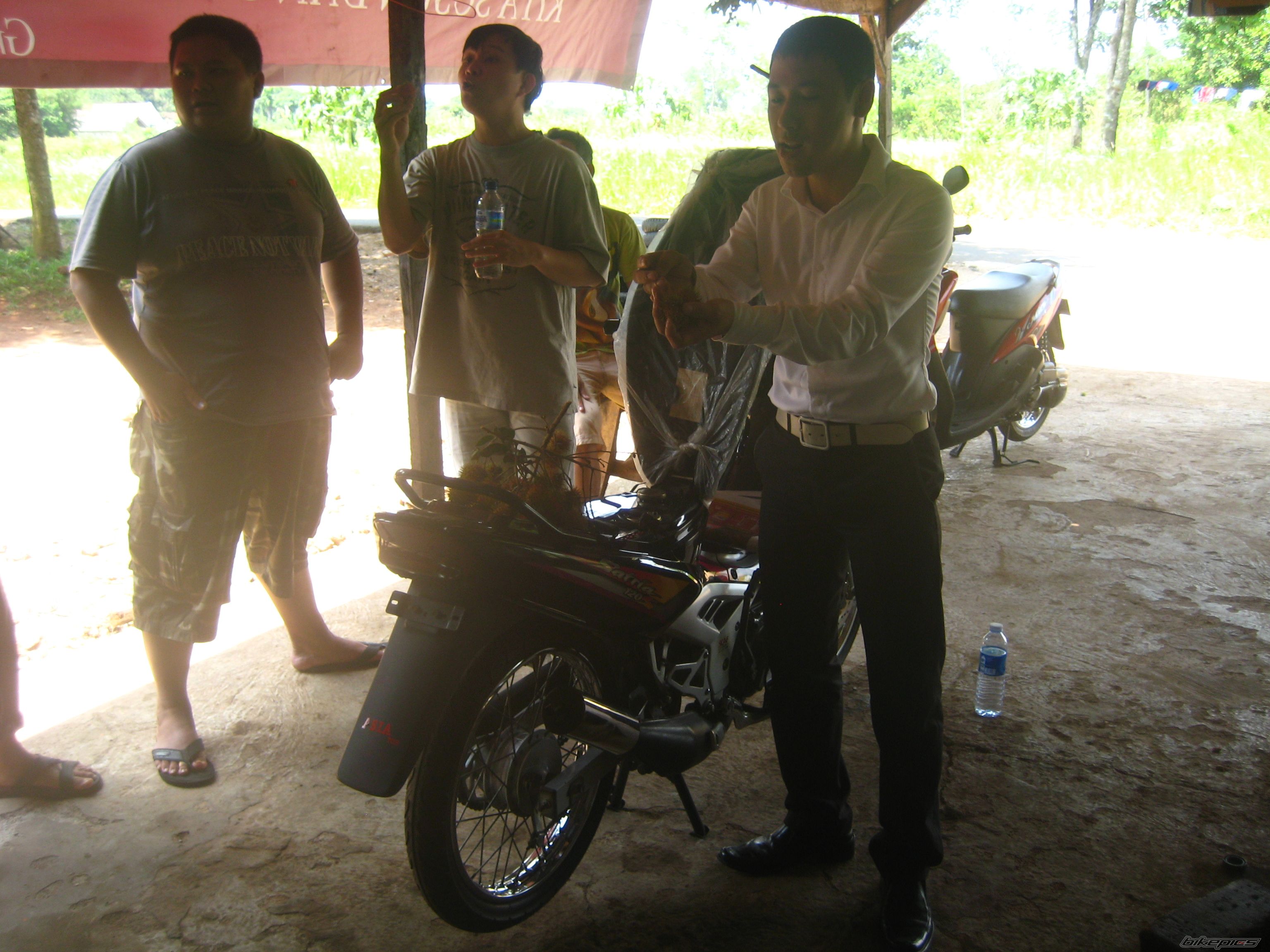 2012 SUZUKI SATRIA 120 | Picture 2423993 motorcycle photo