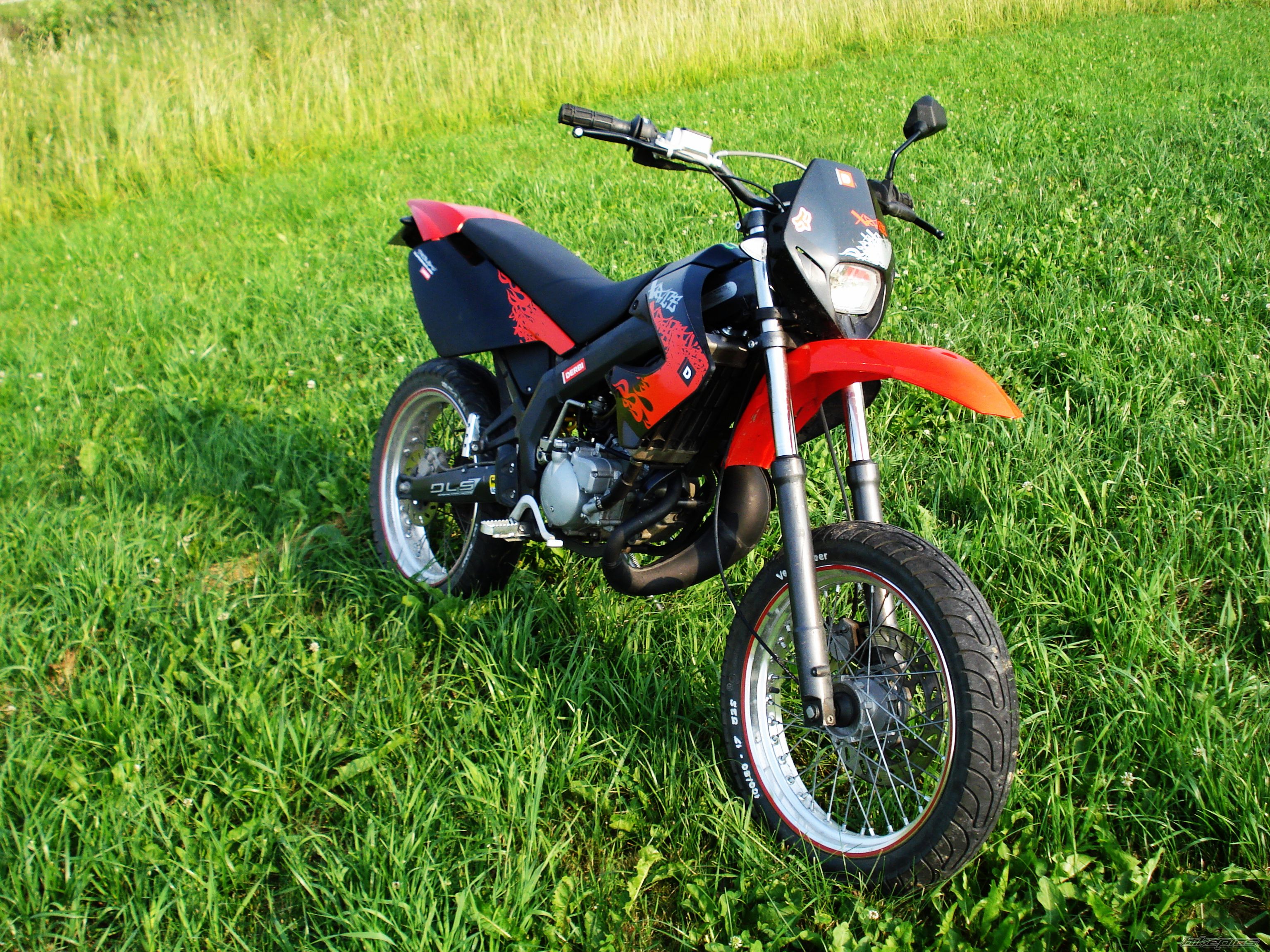 2011 DERBI SENDA XRACE SM 50 | Picture 2424080 motorcycle photo