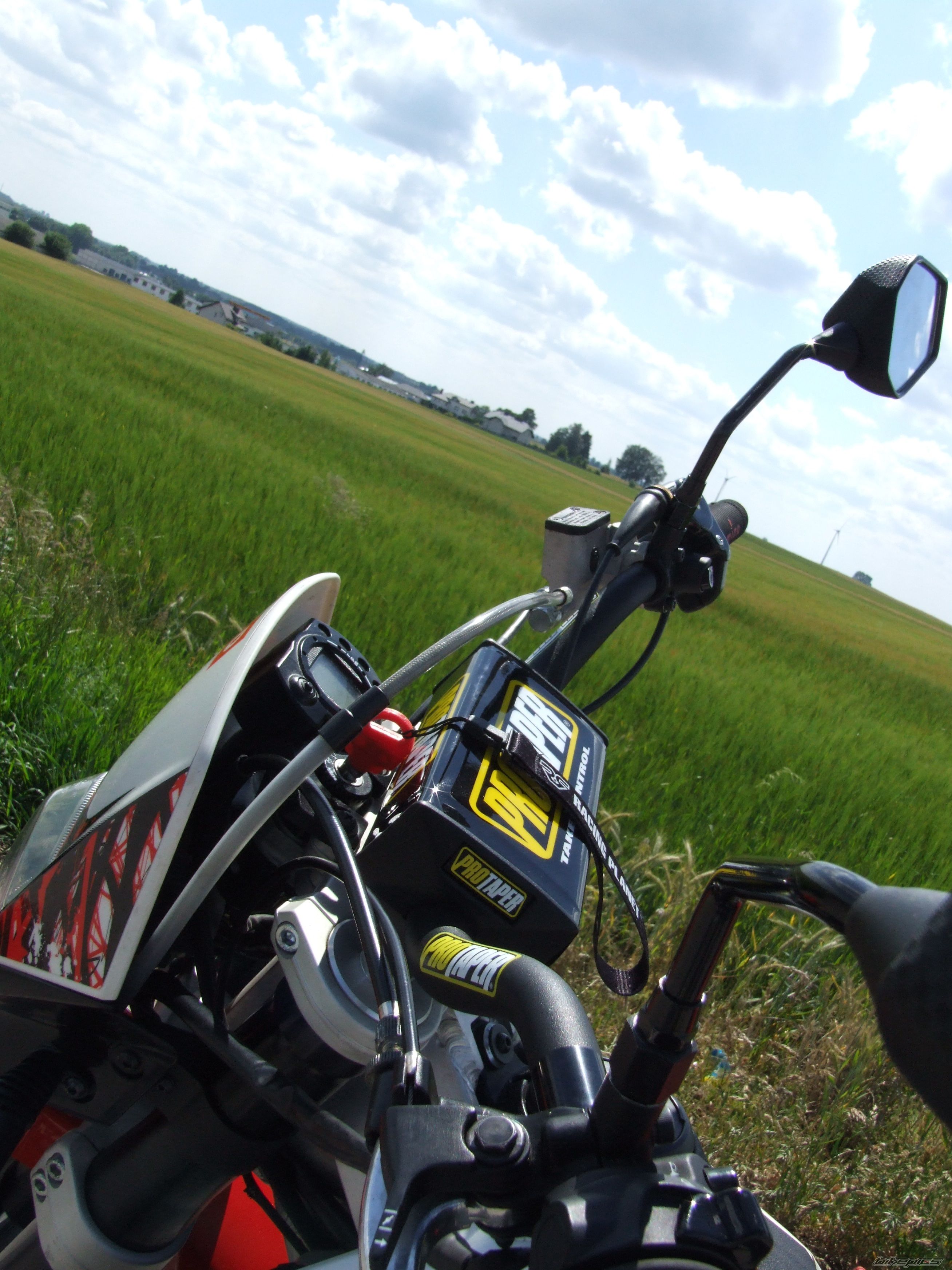 2010 DERBI SENDA DRD PRO SM 50 | Picture 2425404 motorcycle photo