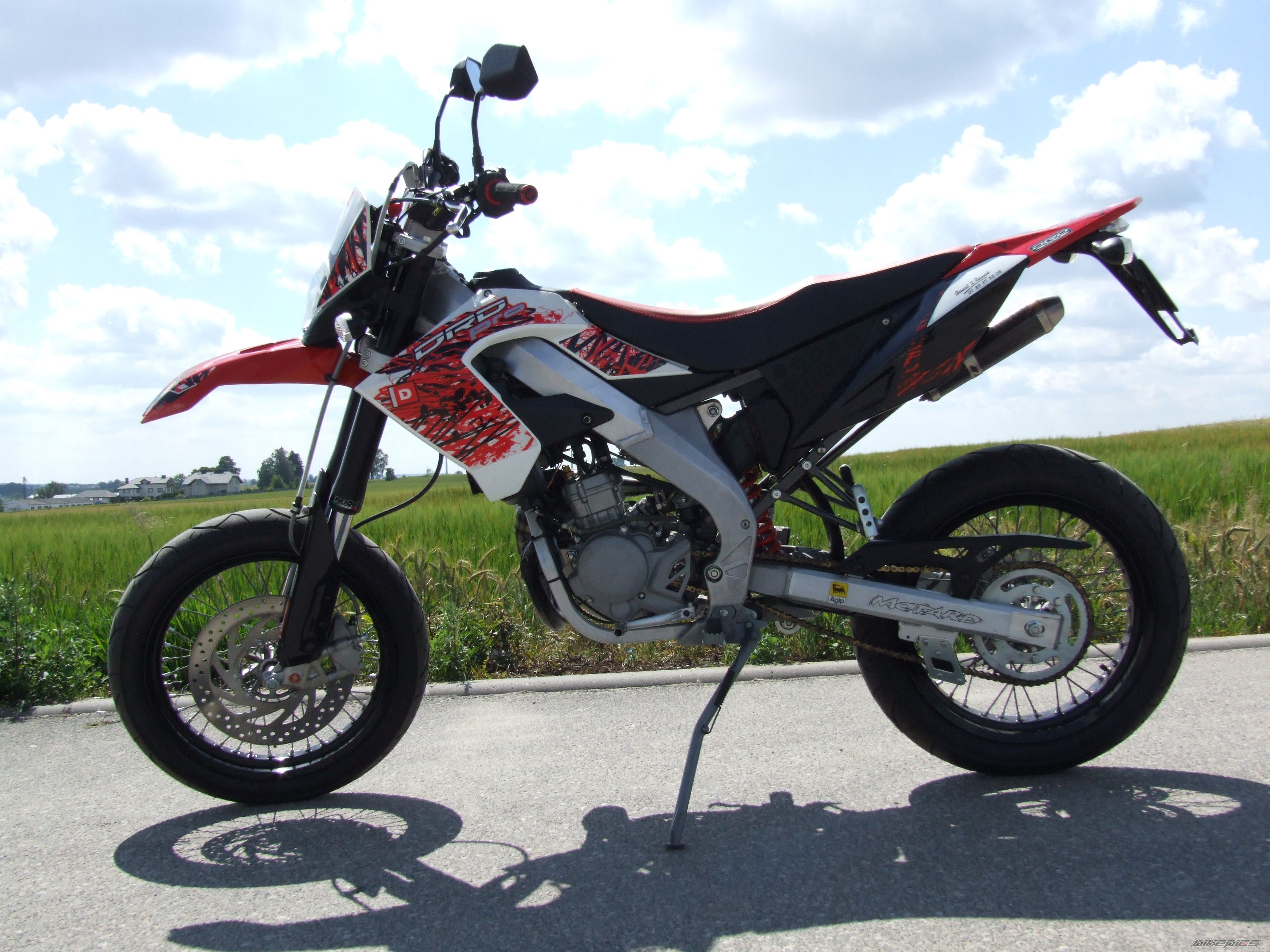 2010 DERBI SENDA DRD PRO SM 50 | Picture 2425406 motorcycle photo