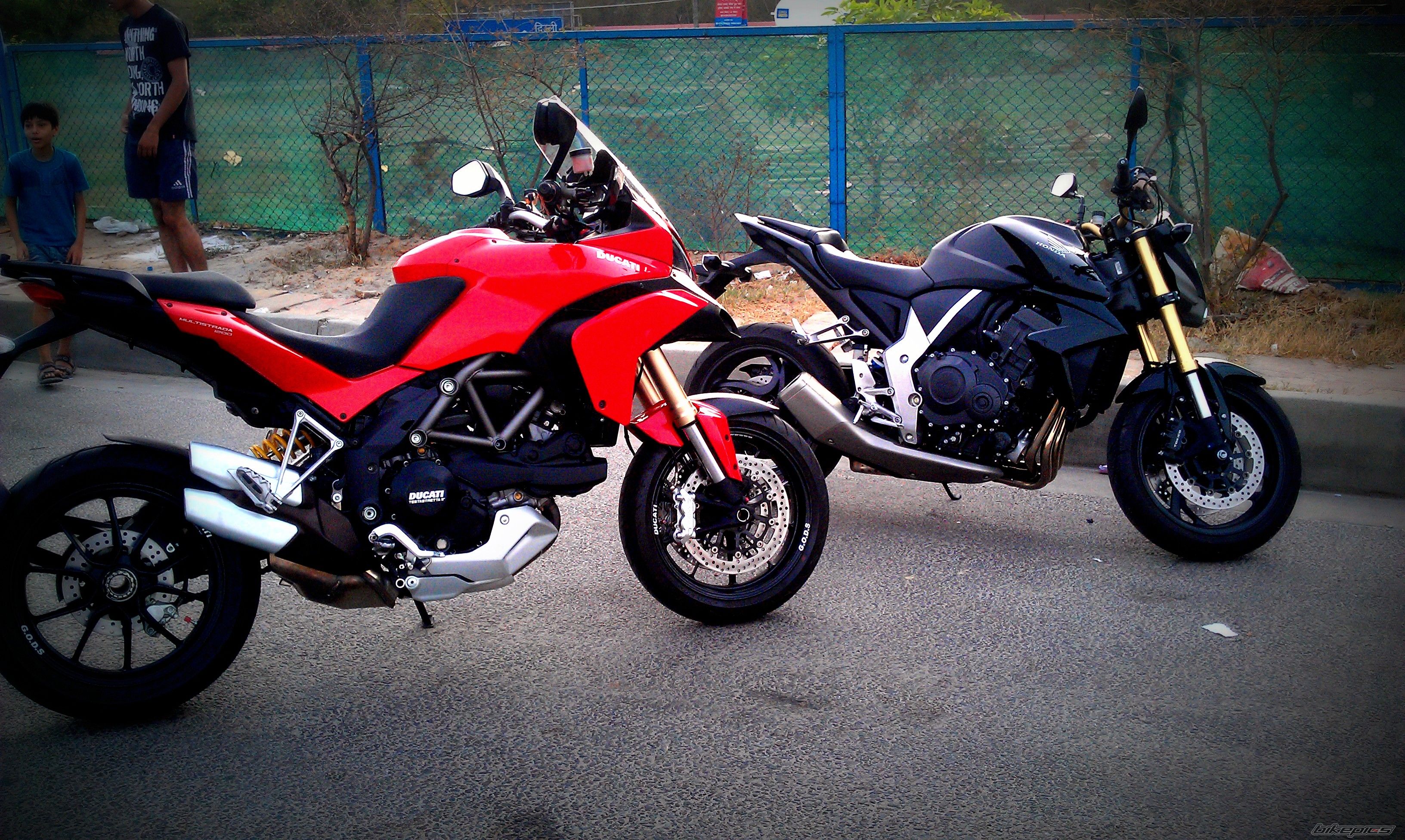 2011 DUCATI MULTISTRADA 1200 | Picture 2427065 motorcycle photo