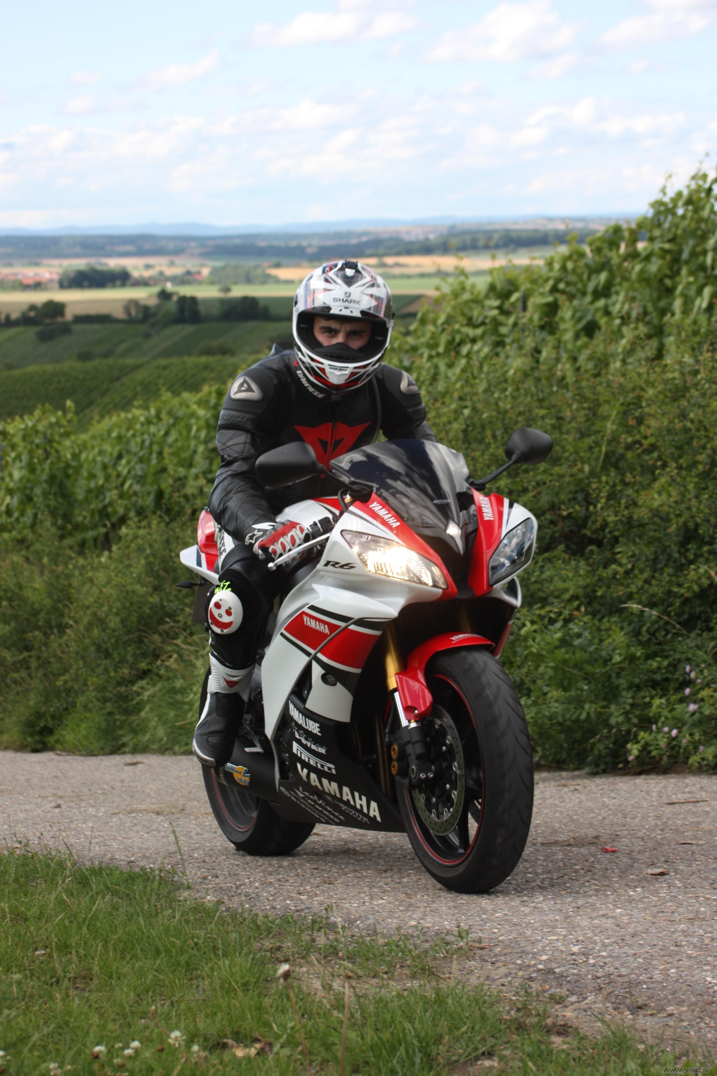 2012 YAMAHA YZF R6 | Picture 2429607 motorcycle photo