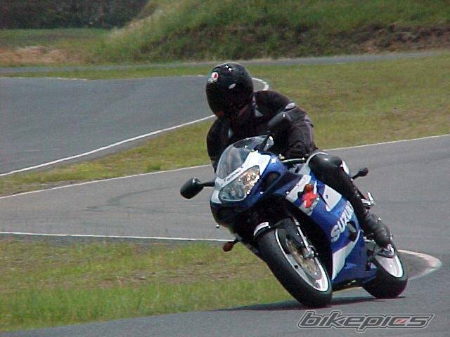 2000 SUZUKI GSX R 750 | Picture 243 motorcycle photo