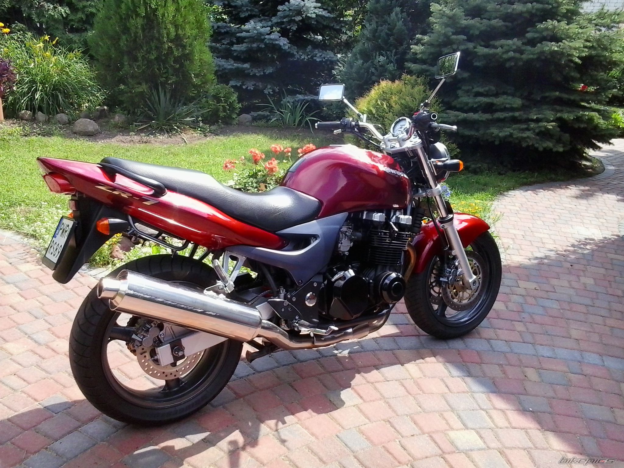 2000 KAWASAKI ZR 7 | Picture 2430010 motorcycle photo