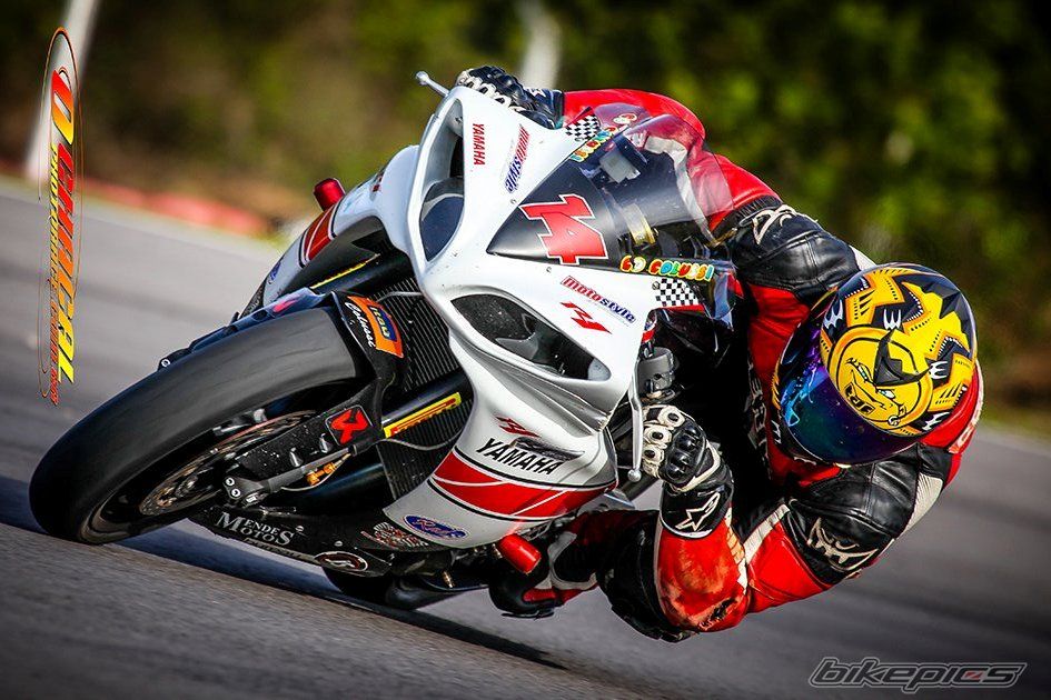 2012 YAMAHA YZF R1 | Picture 2430844 motorcycle photo