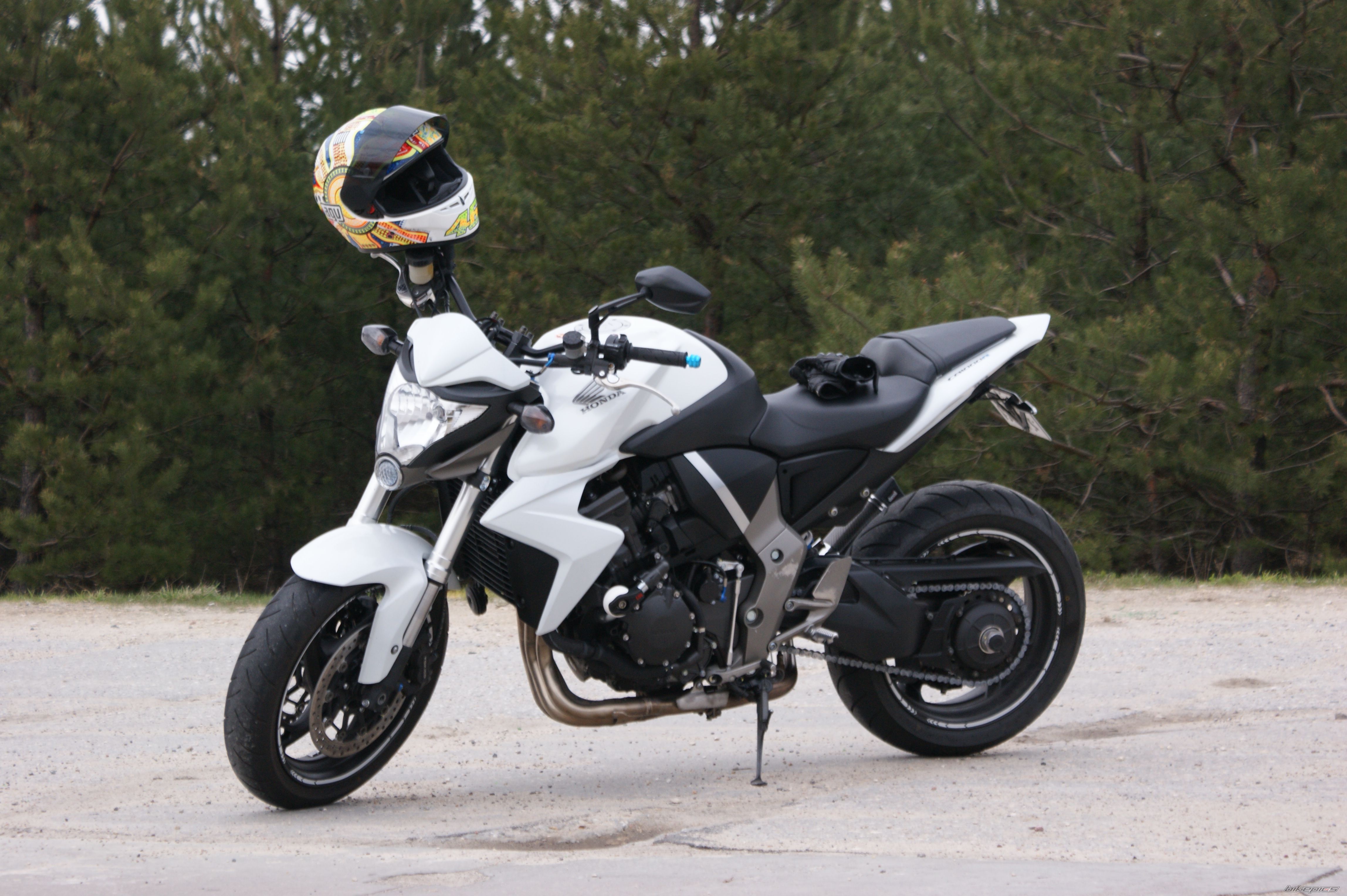 2010 HONDA CB 1000 R | Picture 2431411 motorcycle photo